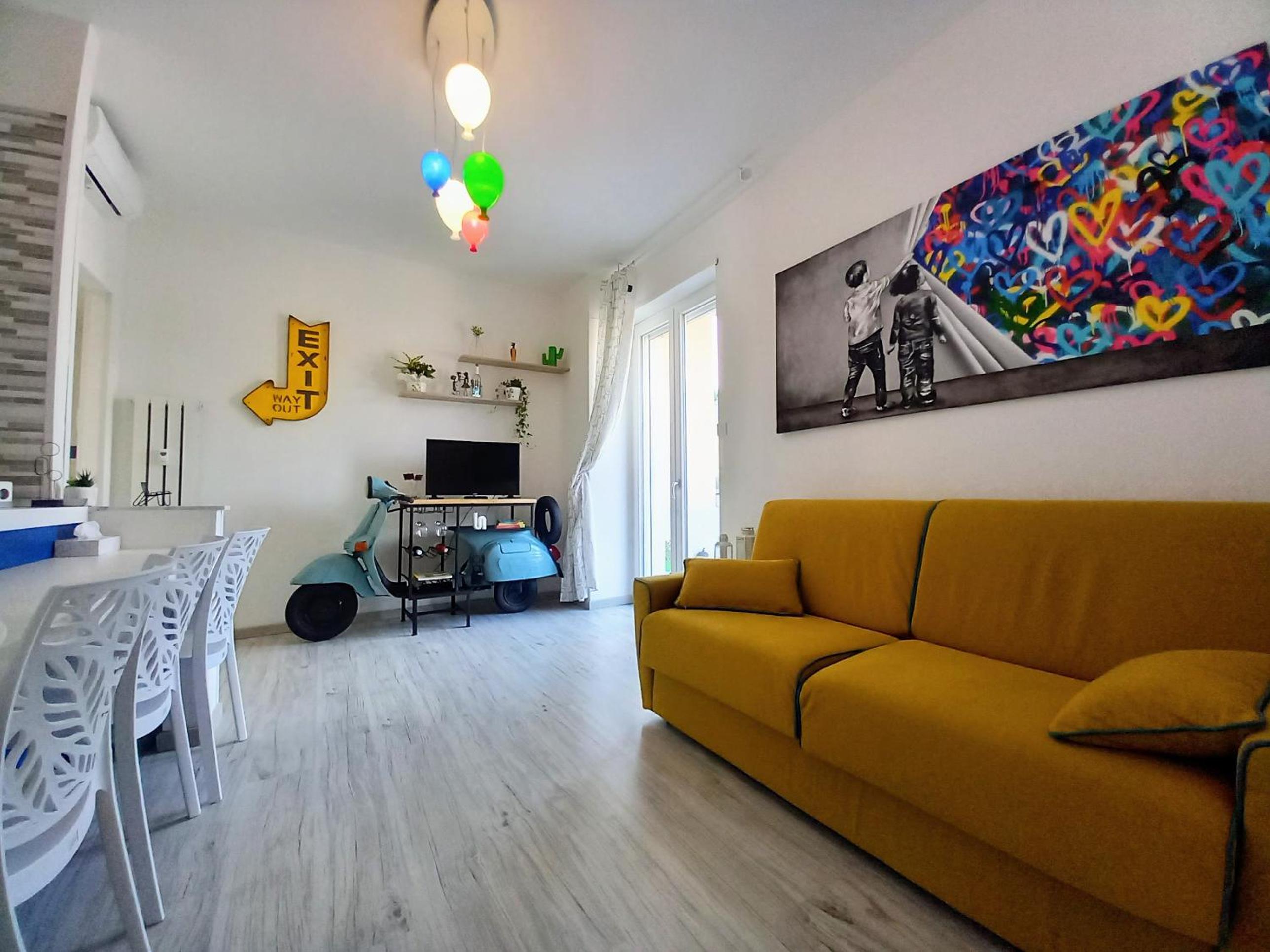One-Bedroom Apartment photo 1