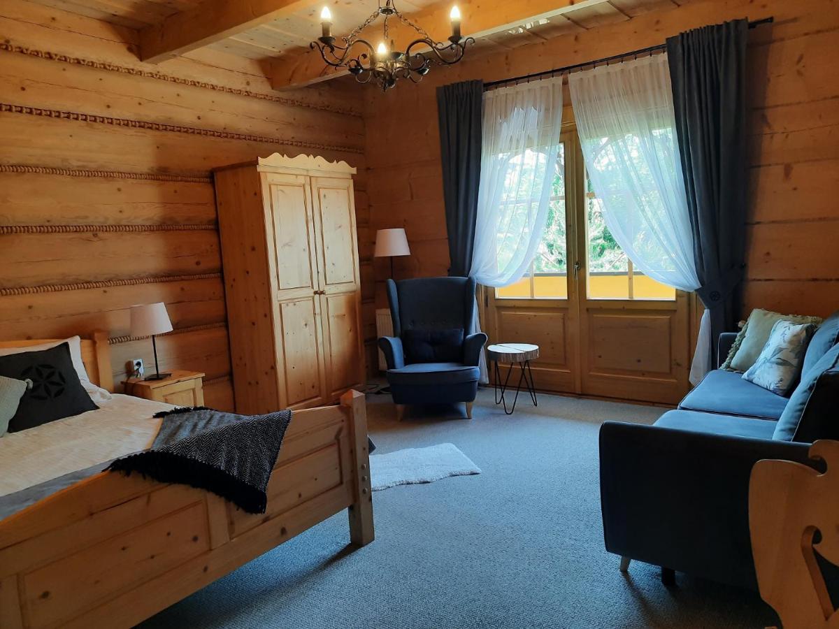 Deluxe Family Room photo 1