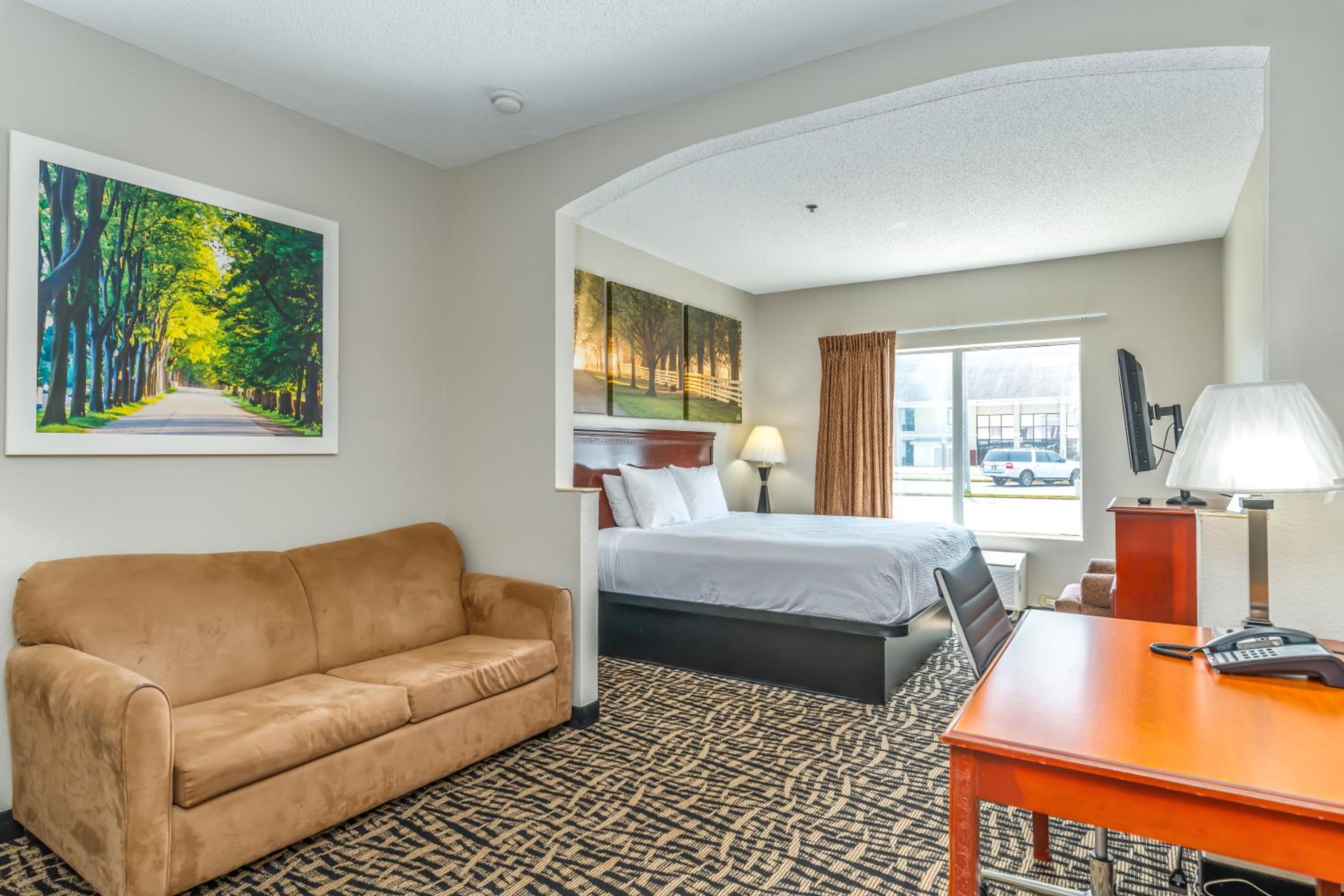 King Room - Disability Access/Non-Smoking - Photo 1