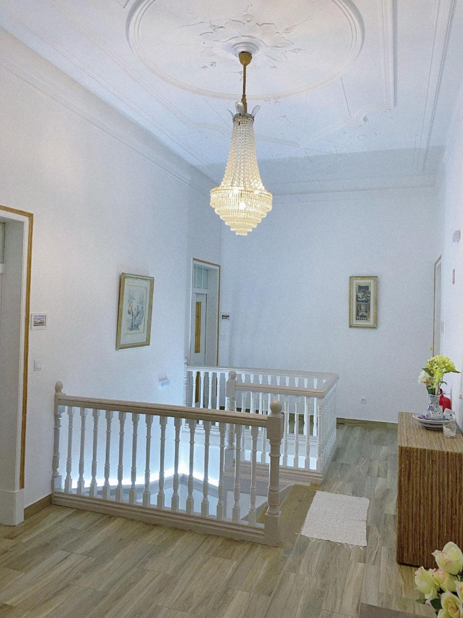 Double Room with Private Bathroom - Photo 12