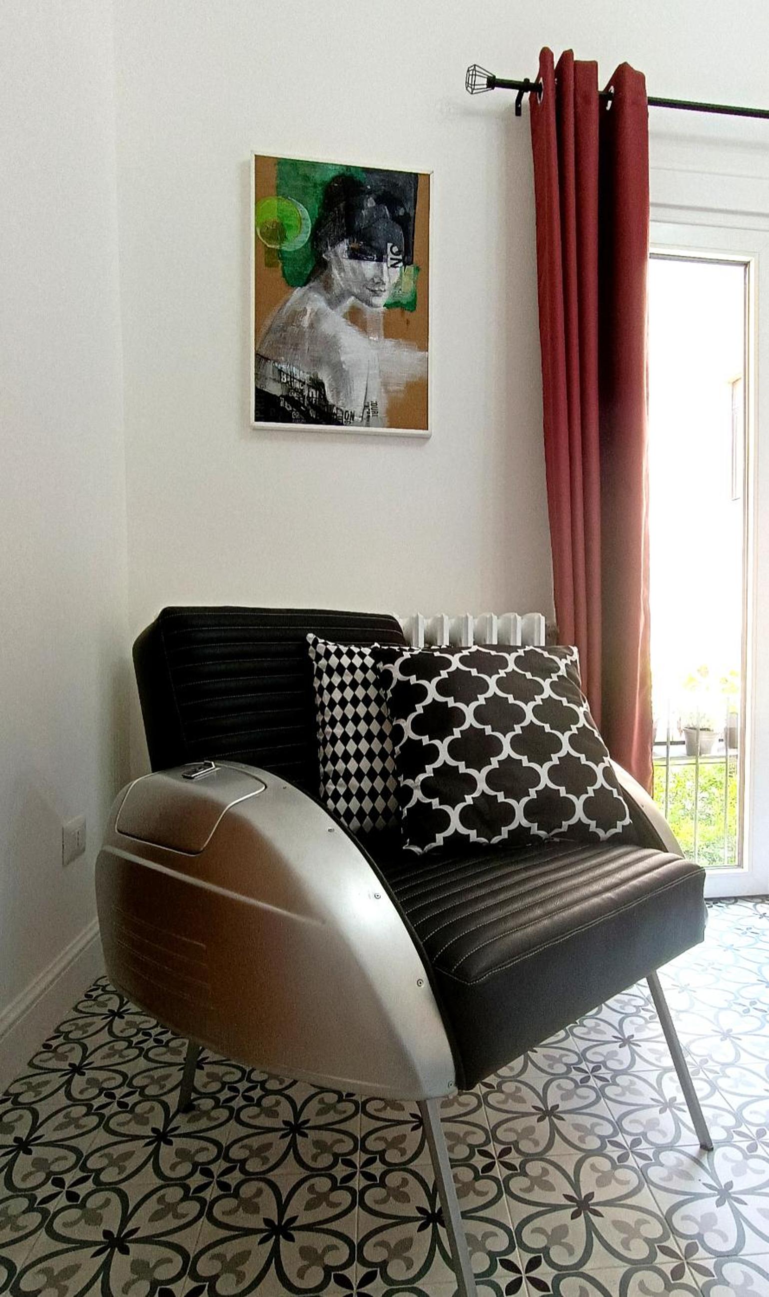 Double Room with Balcony - Photo 2