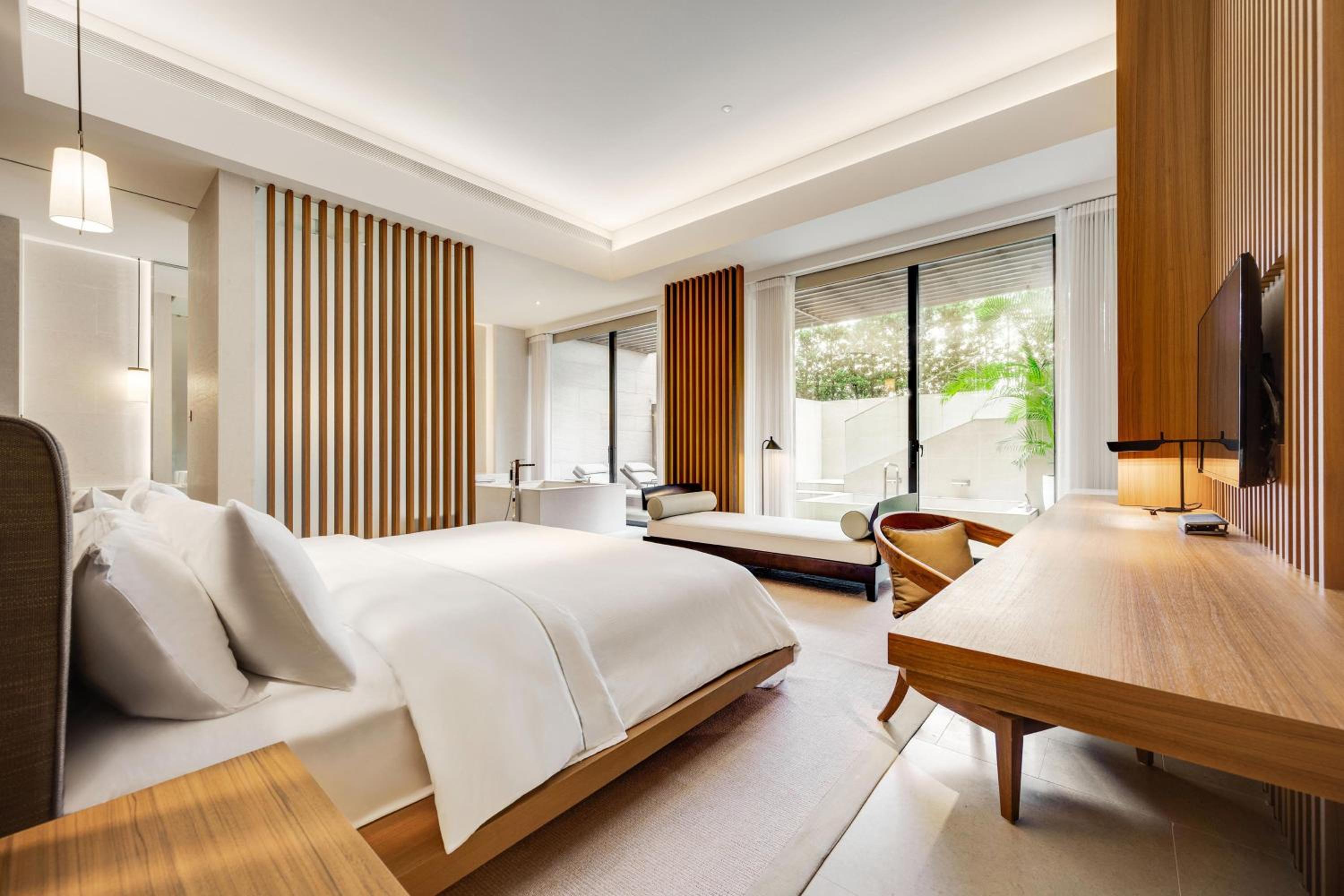 Wellness King Suite with Terrace photo 3