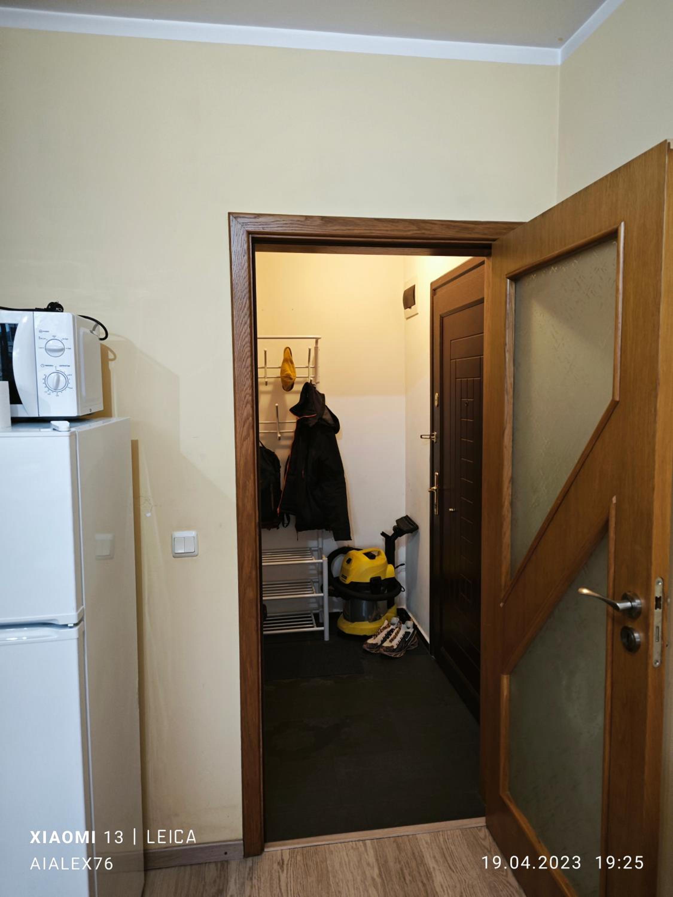 One-Bedroom Apartment photo 3