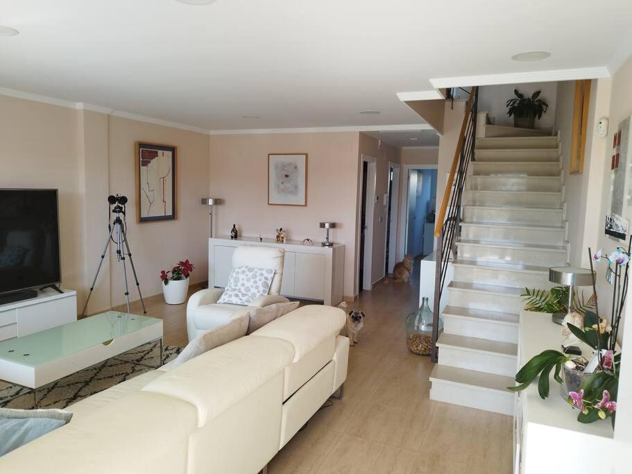 Villa photo 2