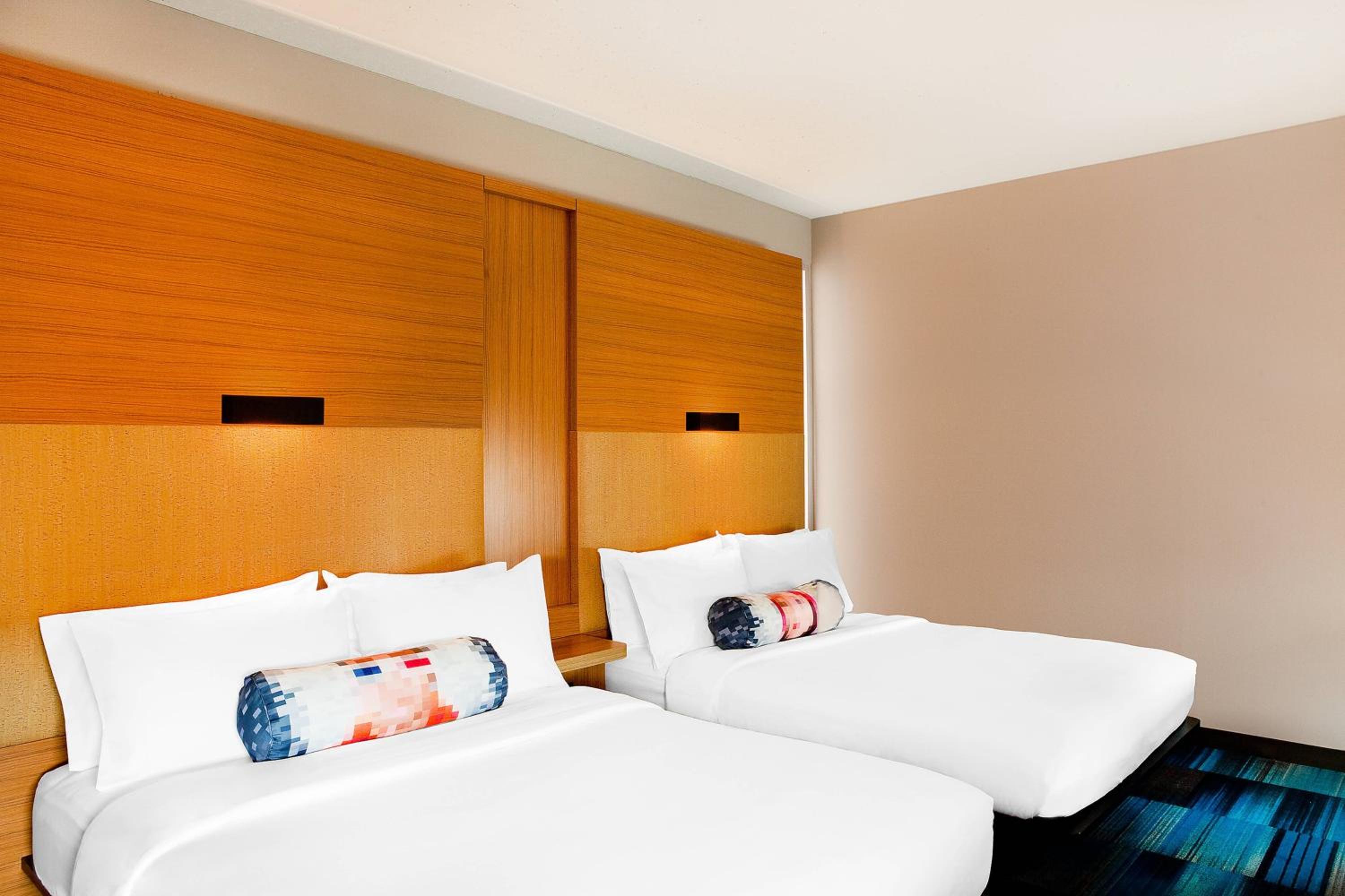 Guest room, 2 Queen - Photo 2