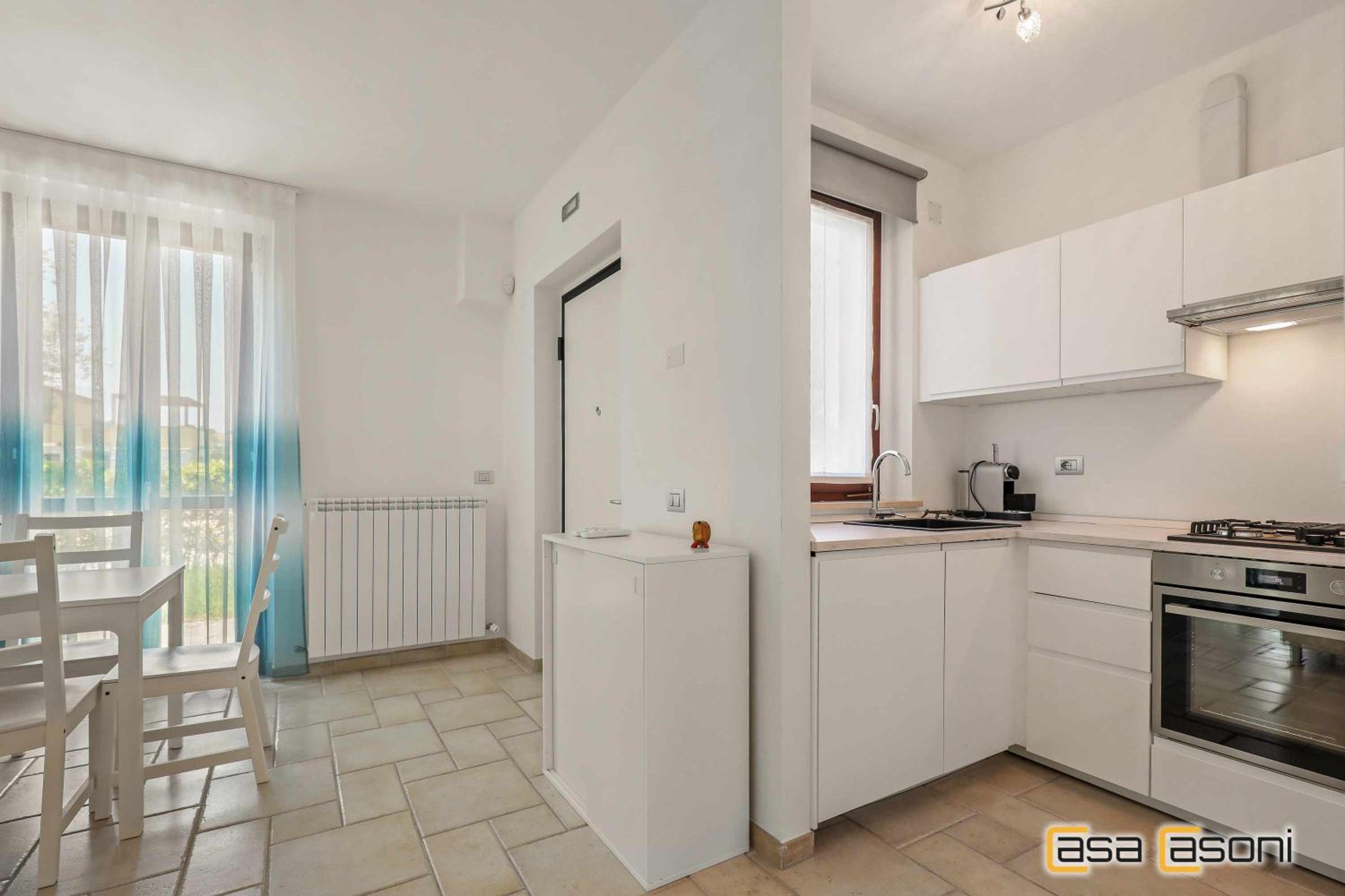 Two-Bedroom House photo 3