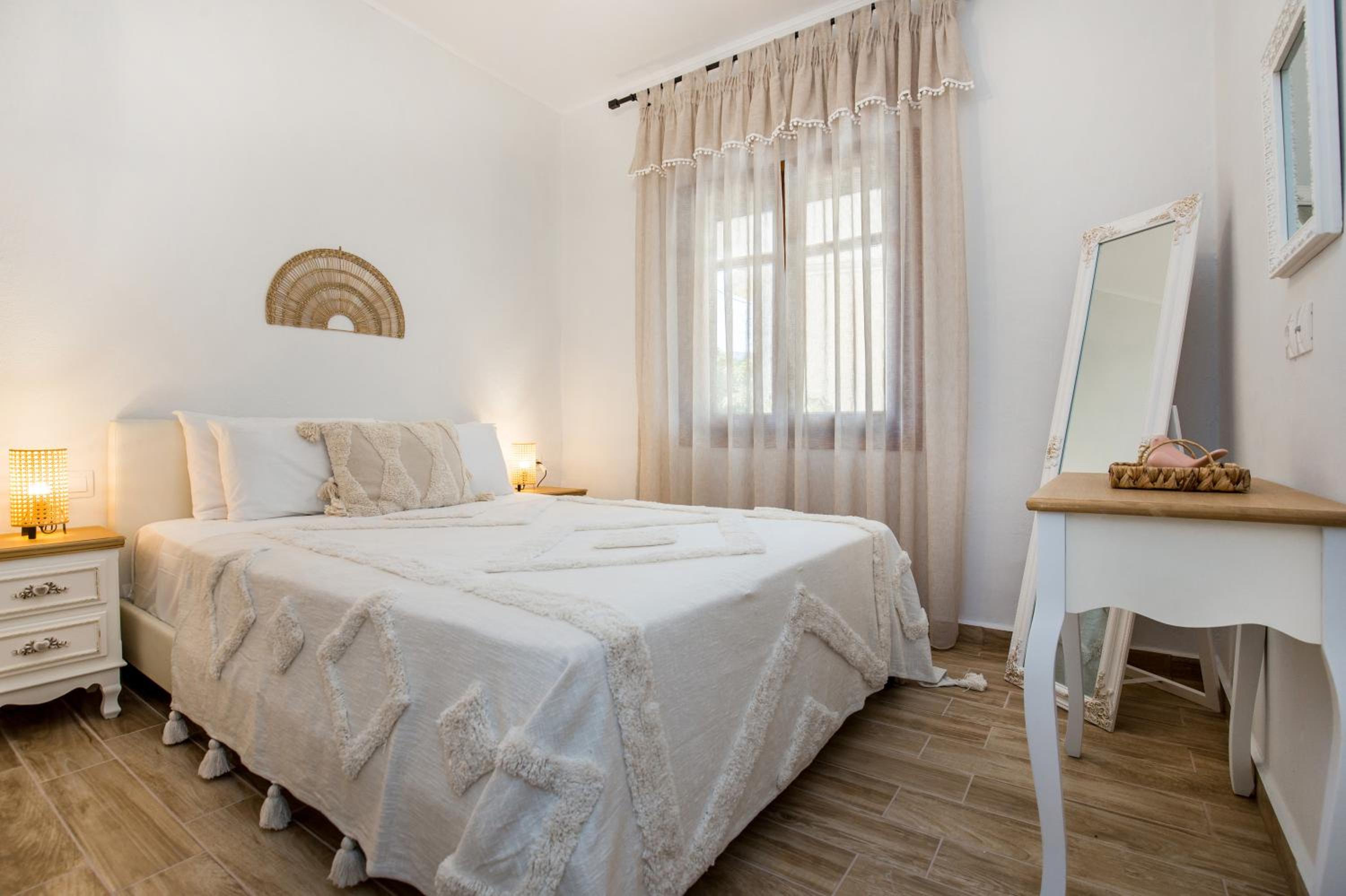 Two-Bedroom House photo 2