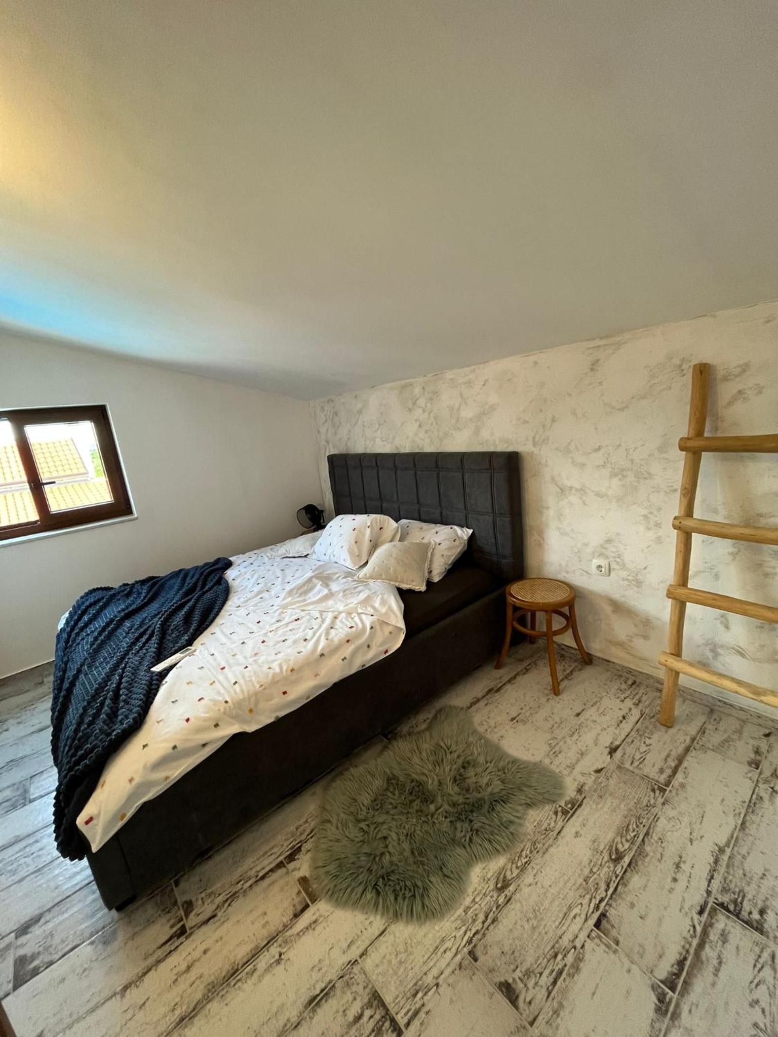 Villa photo 3