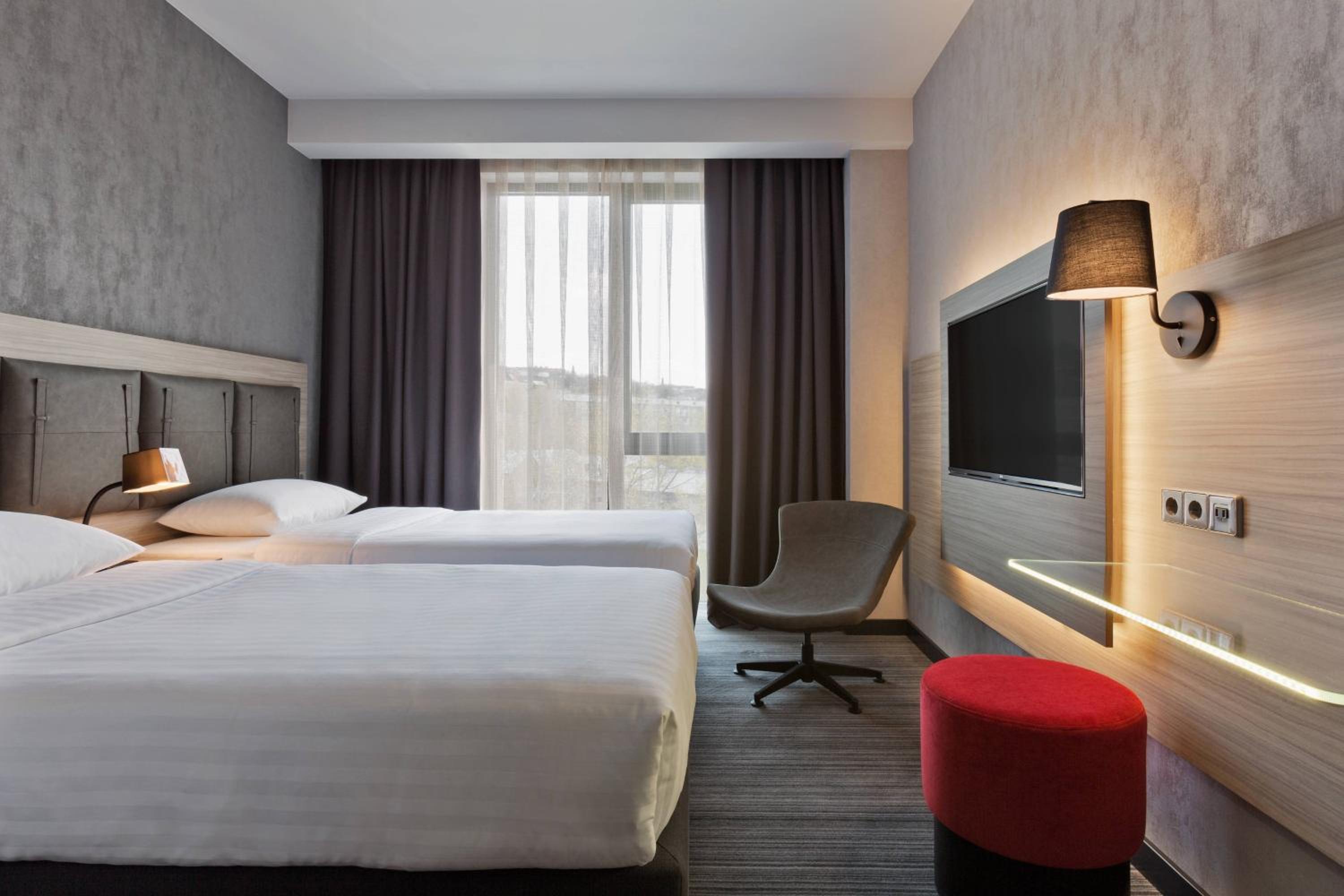 Moxy Sleeper Twin Room photo 1