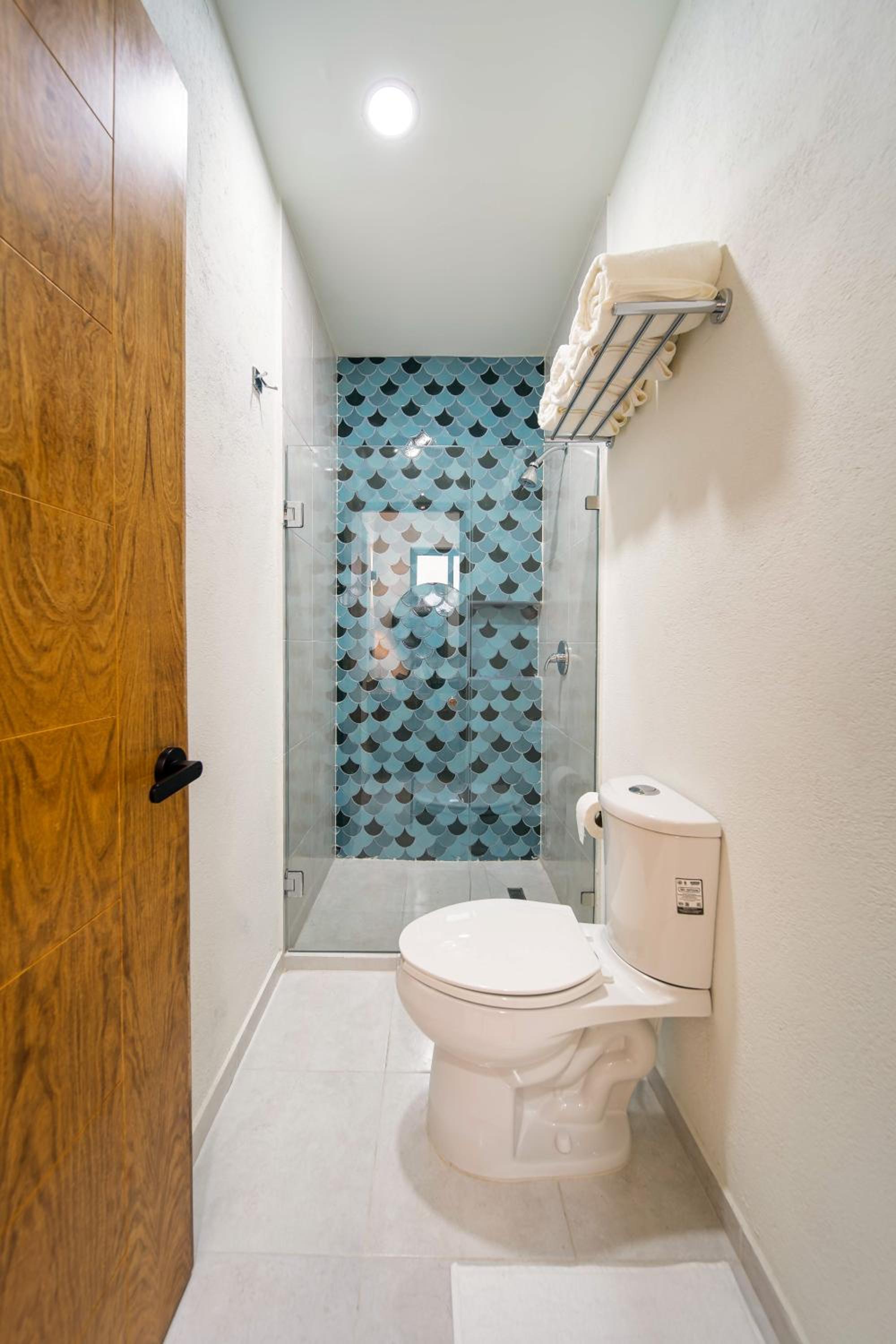 Deluxe King Room - Photo 5