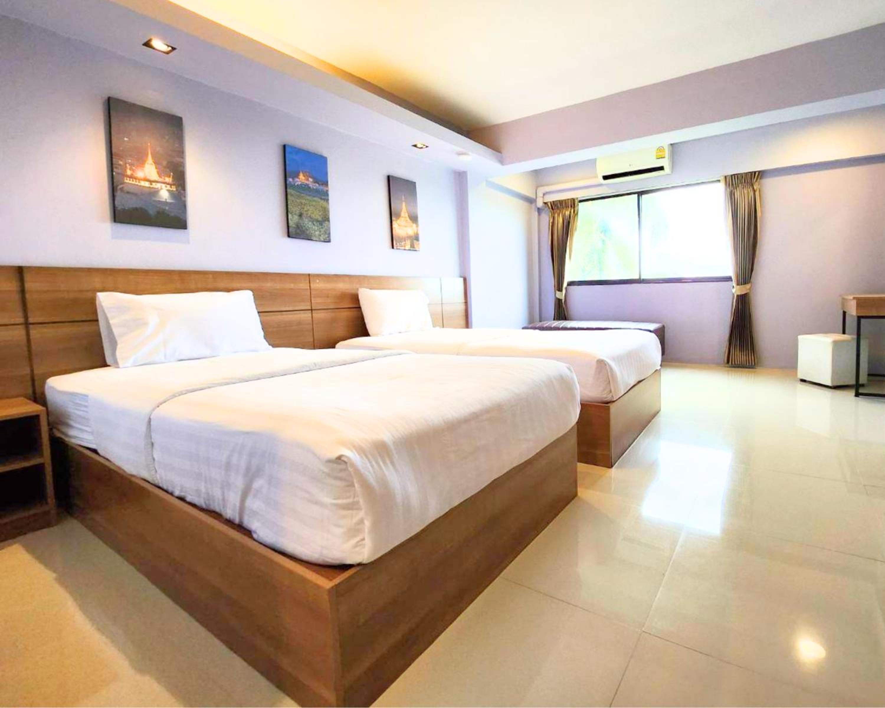 Standard Twin Room photo 2