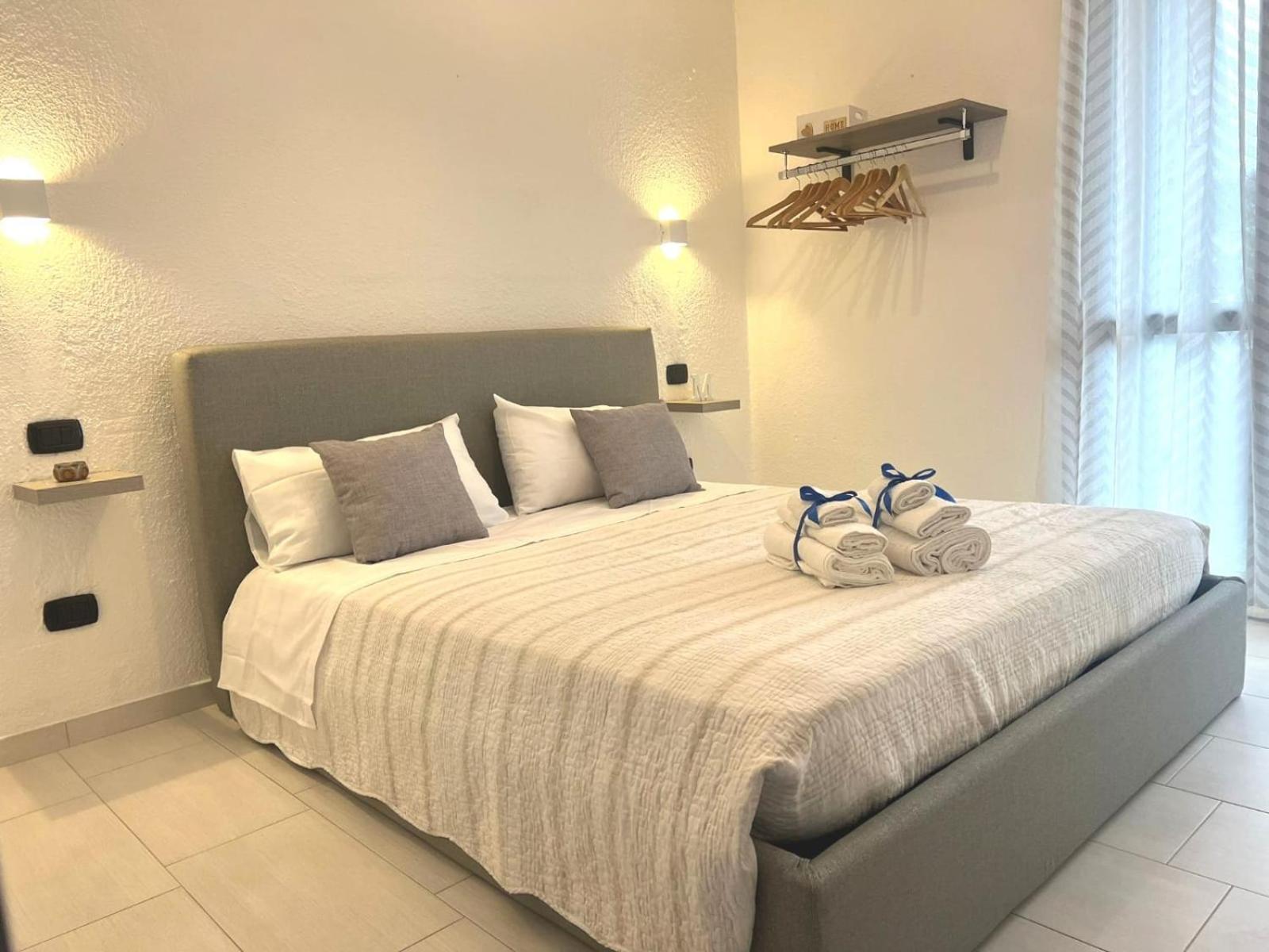One-Bedroom House photo 1