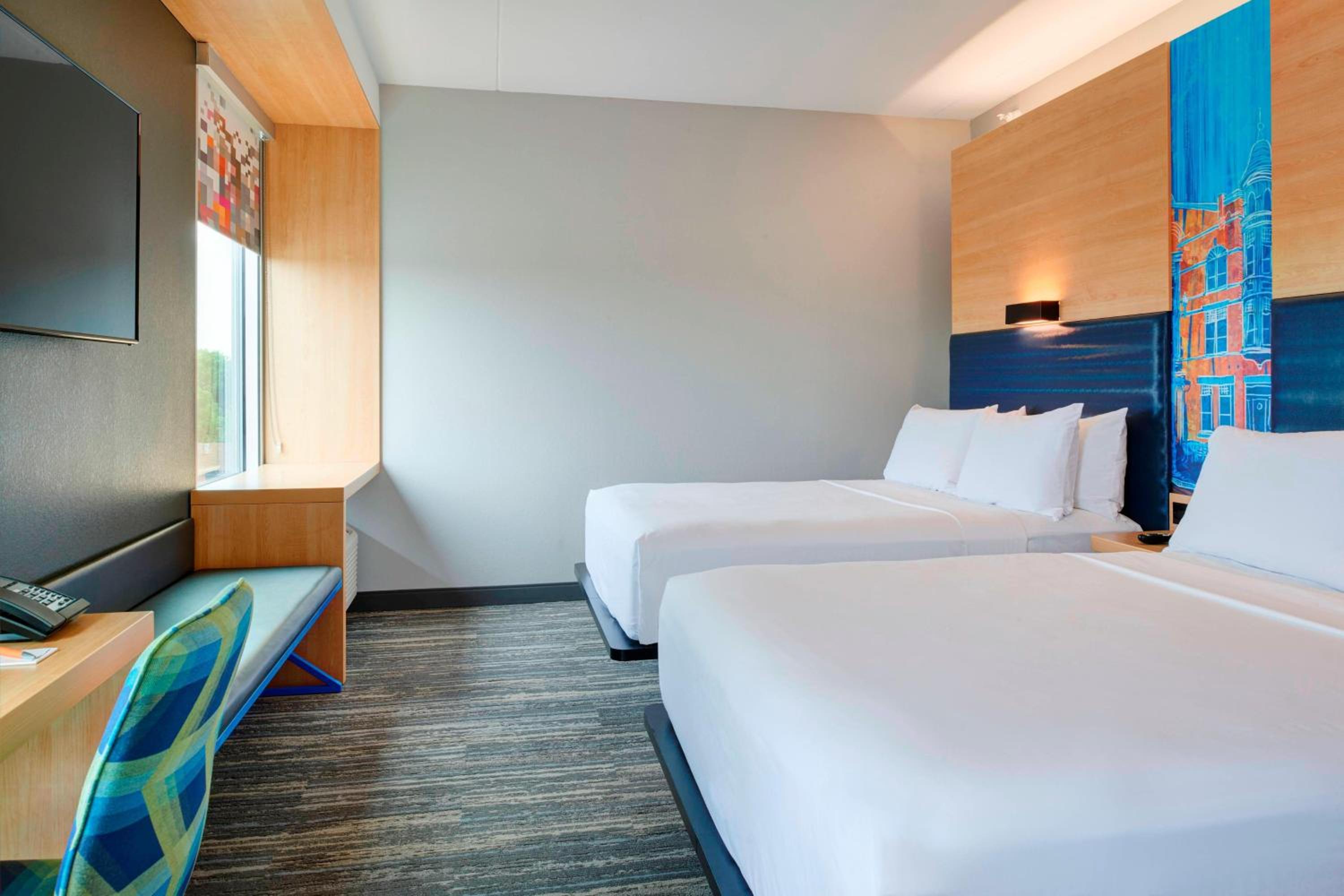 Aloft, Guest room, 2 Queen - Photo 1