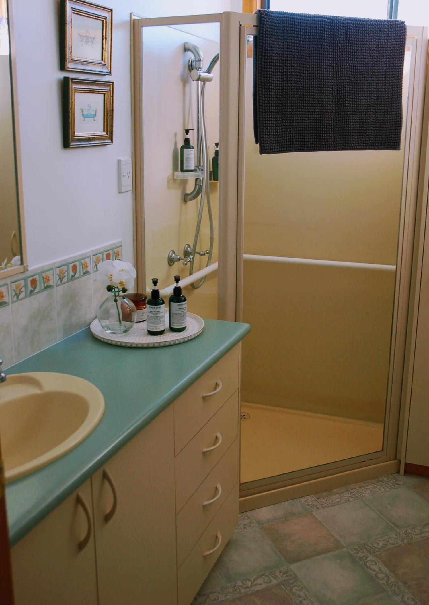 Two-Bedroom House photo 3
