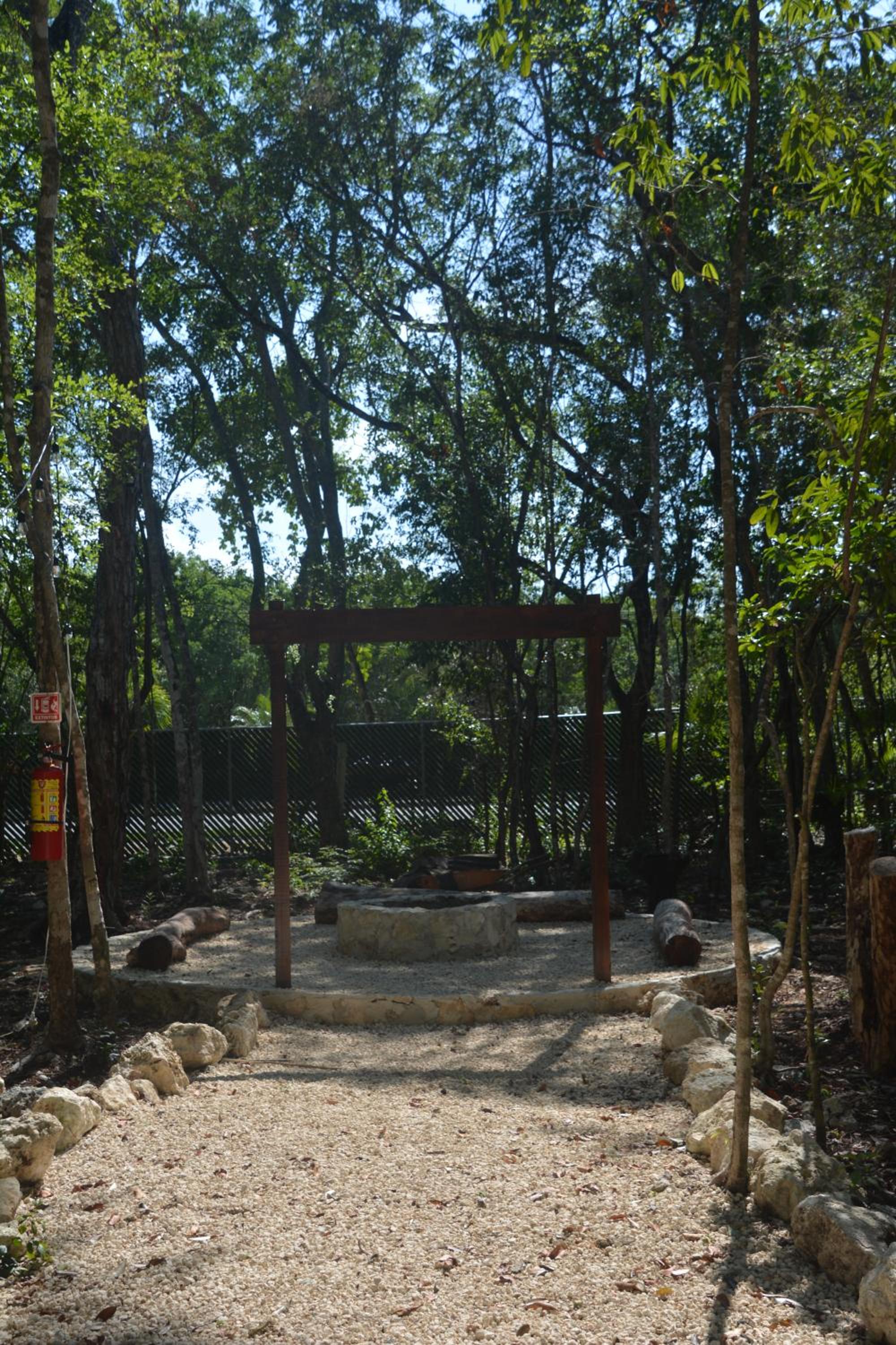 Twin Room with Private Bathroom - Photo 45