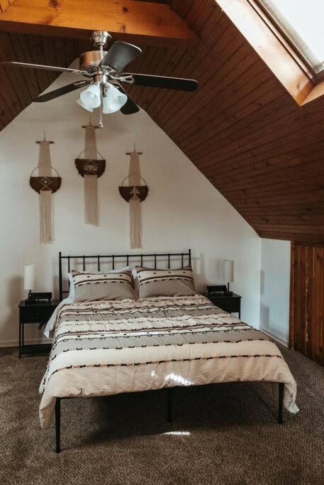 Three-Bedroom House photo 2