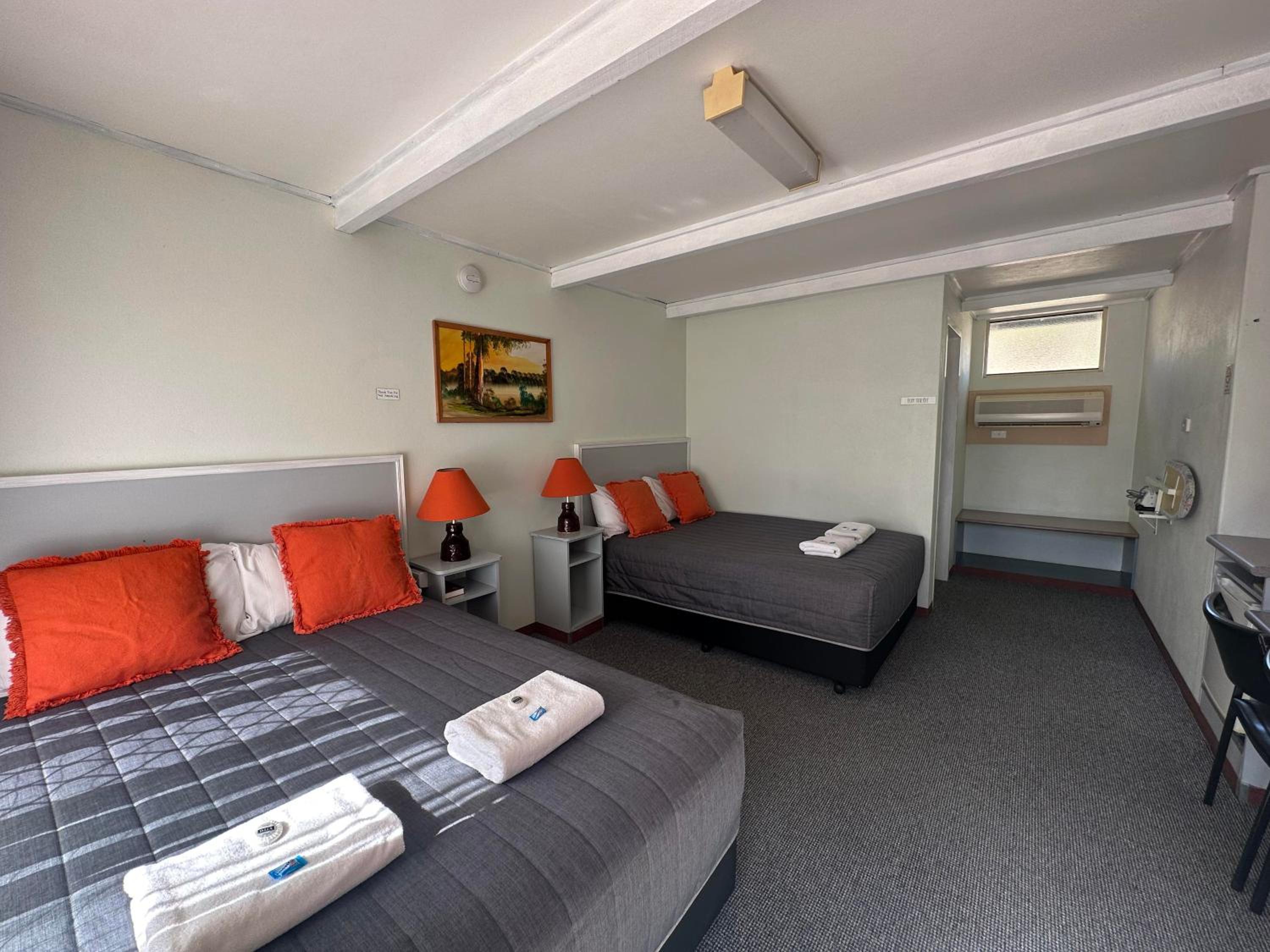 Large Twin Room