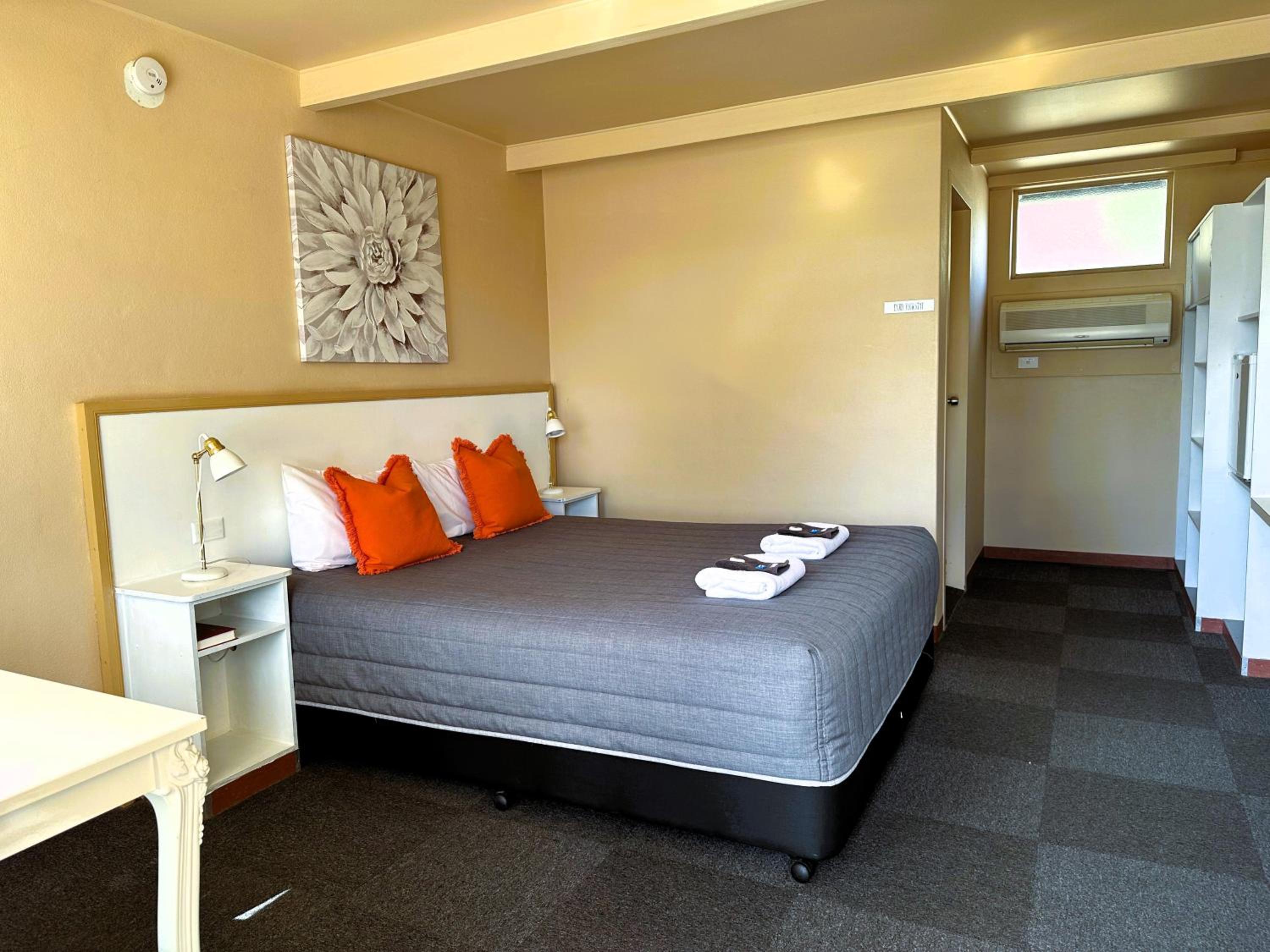 Queen Room