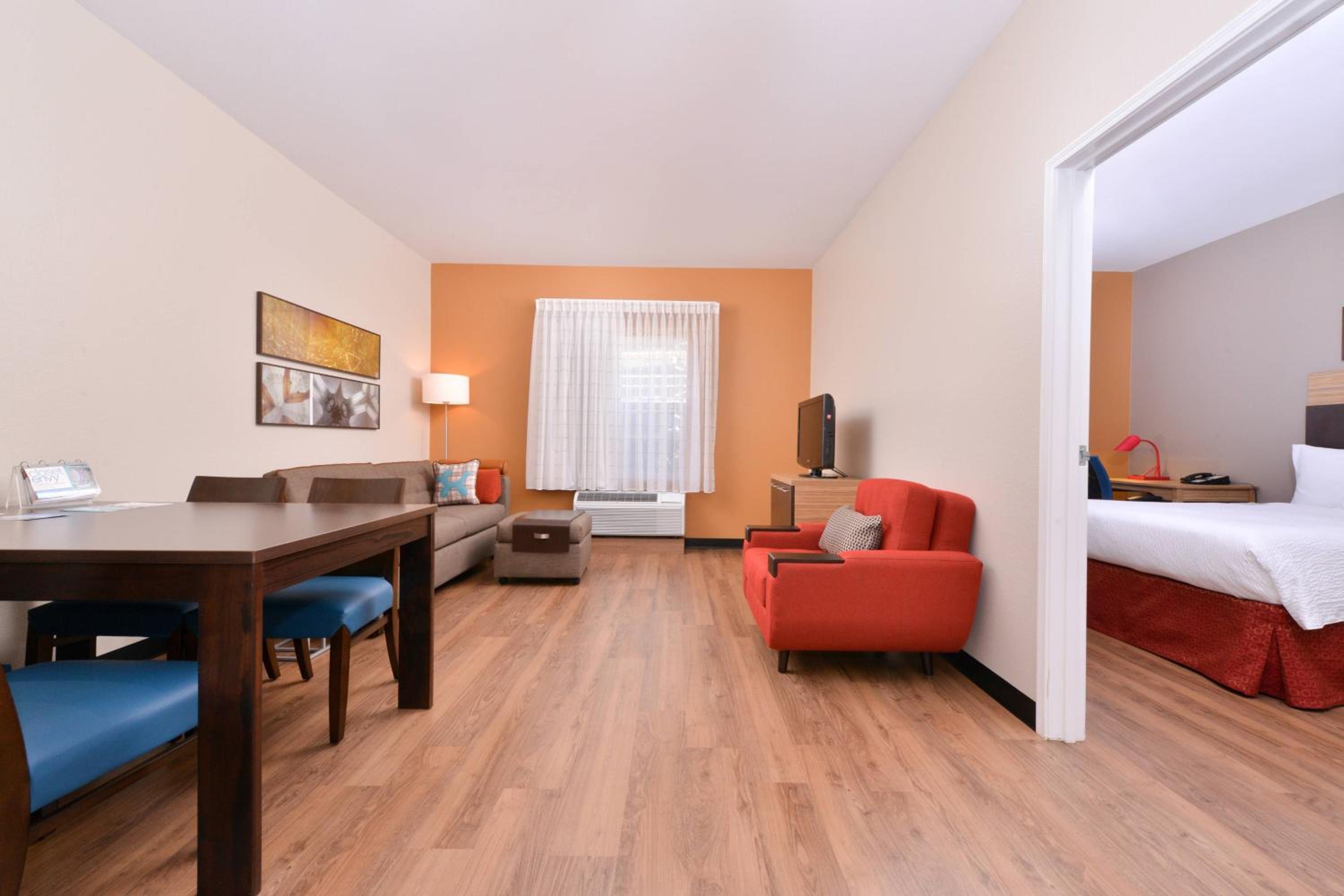 One-Bedroom Queen Suite with Sofa Bed - Photo 1