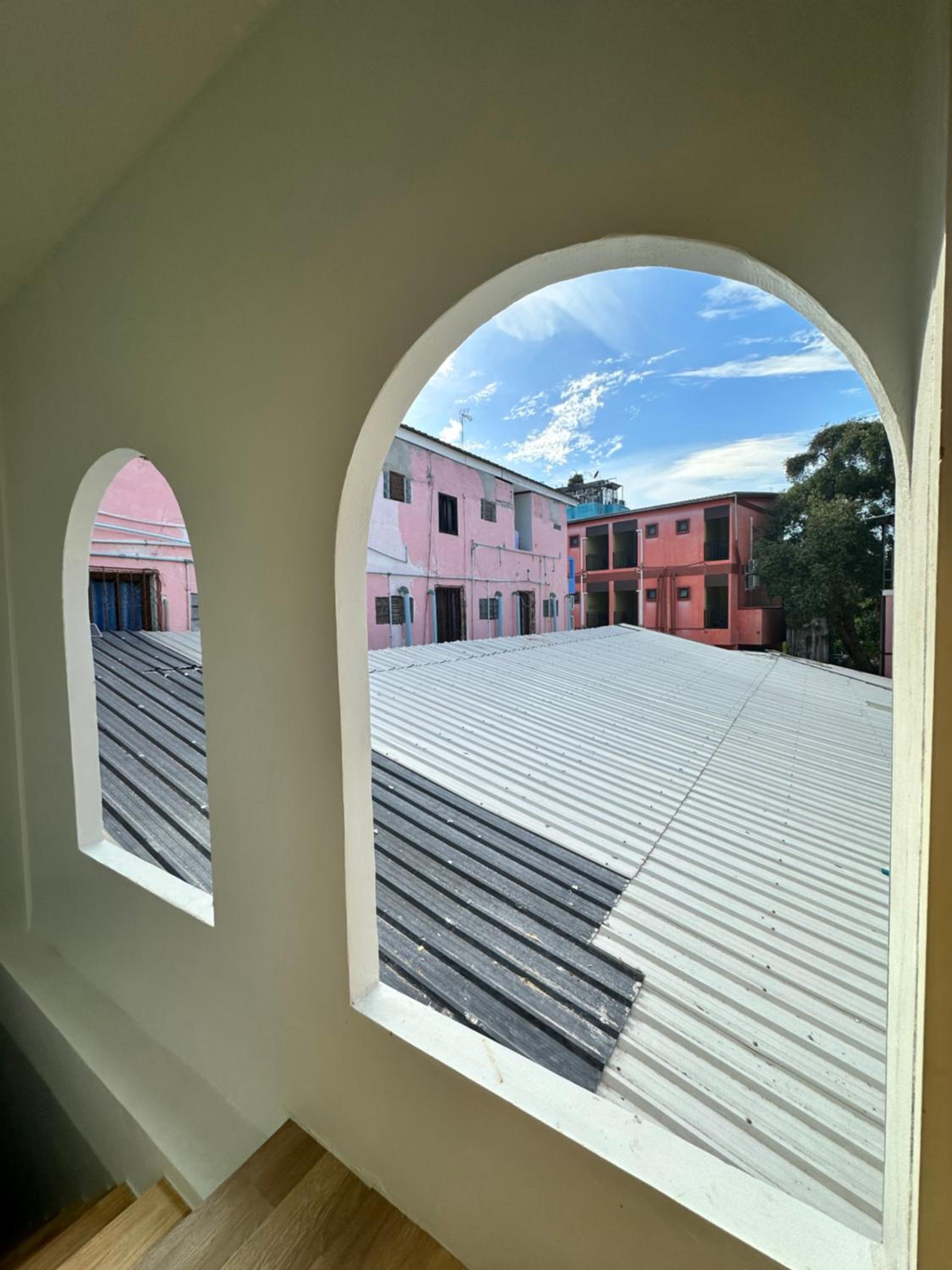Classic Double Room with Balcony - Photo 6