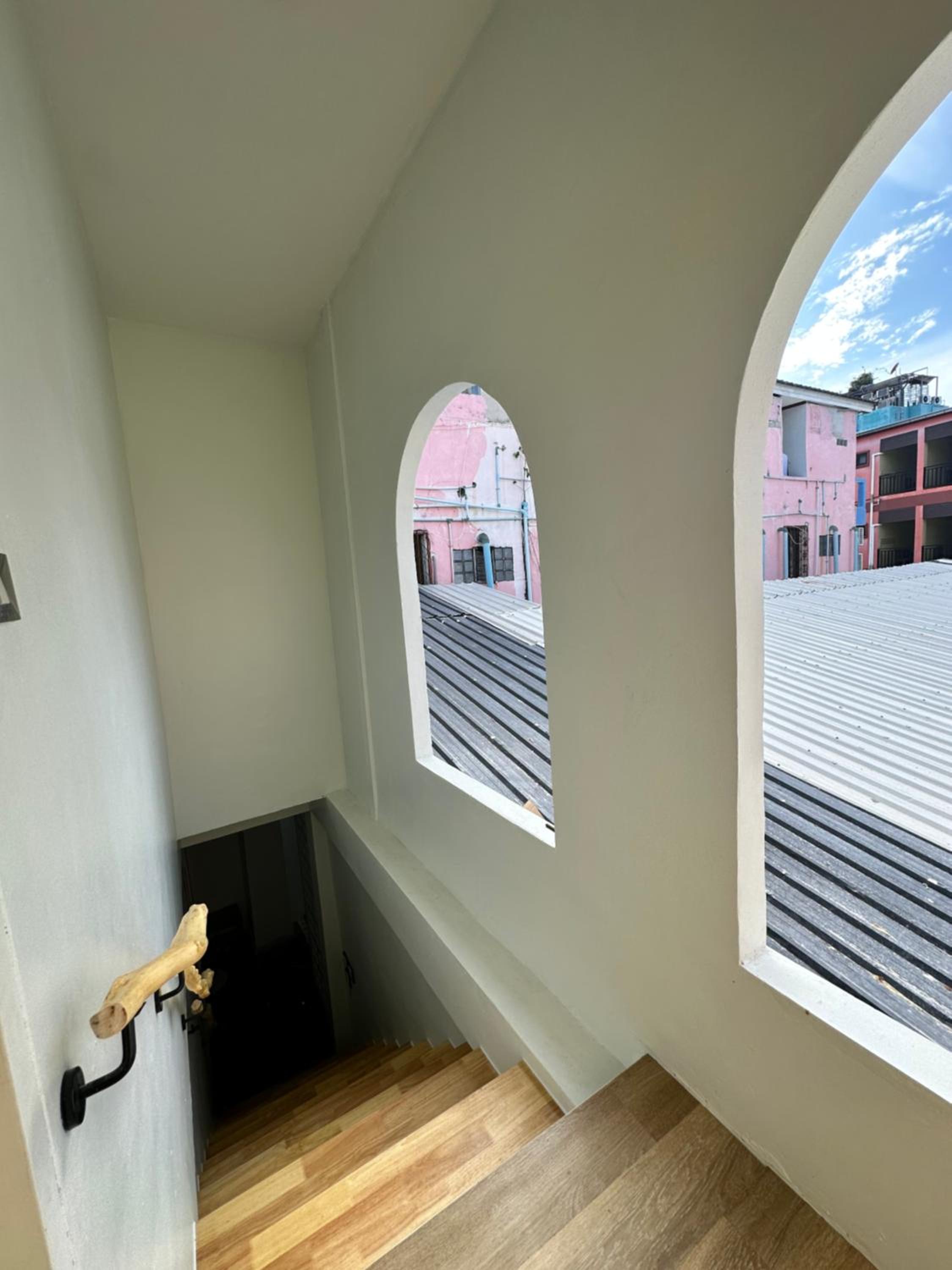 Classic Double Room with Balcony - Photo 5