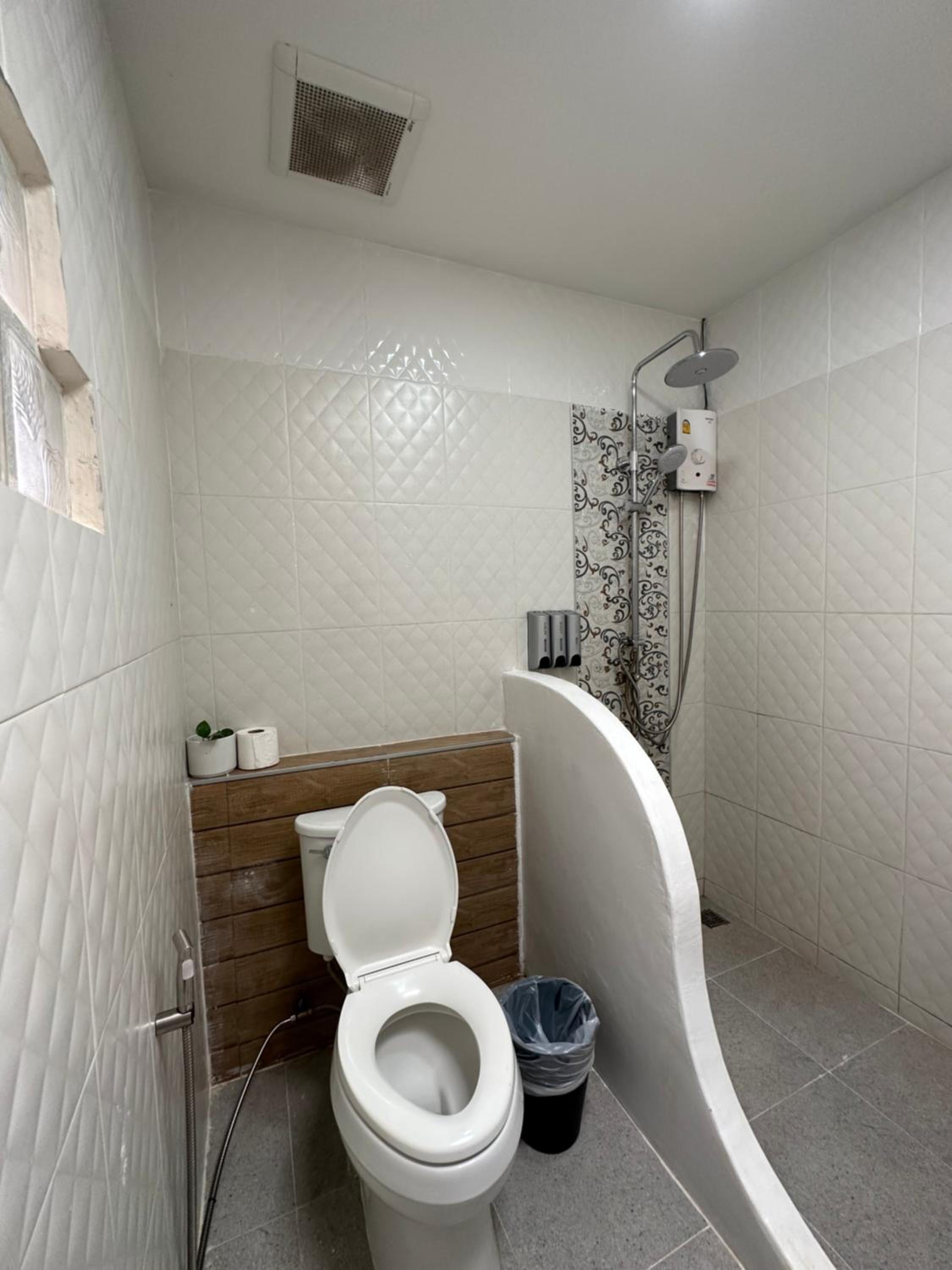 Classic Quadruple Room - Photo 3