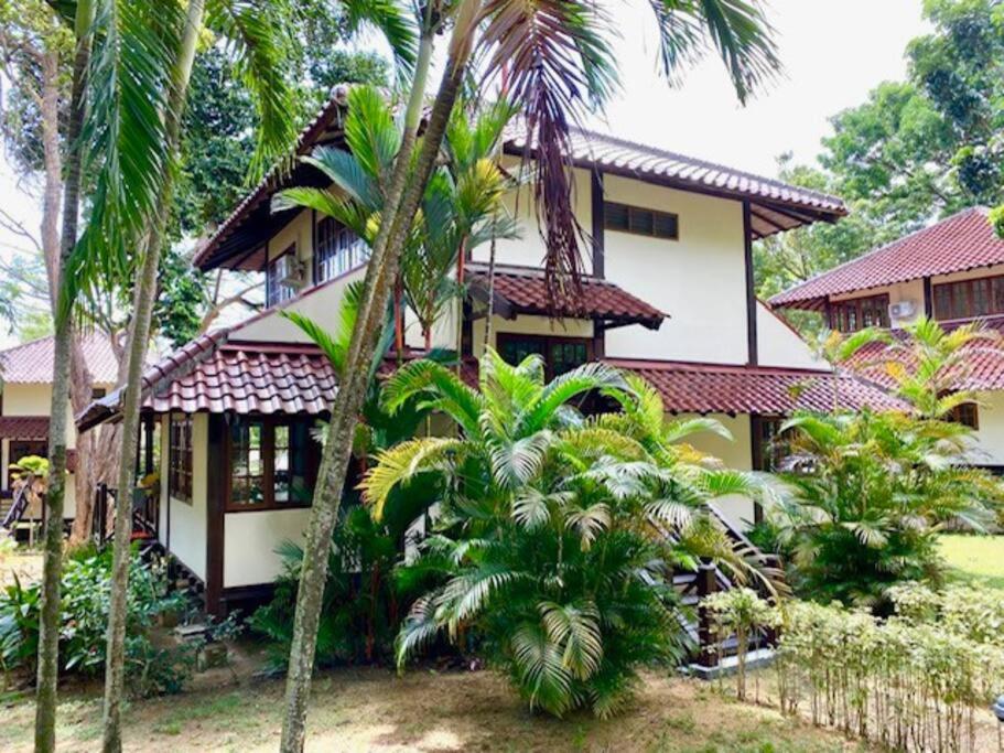 Three-Bedroom Villa - Photo 17