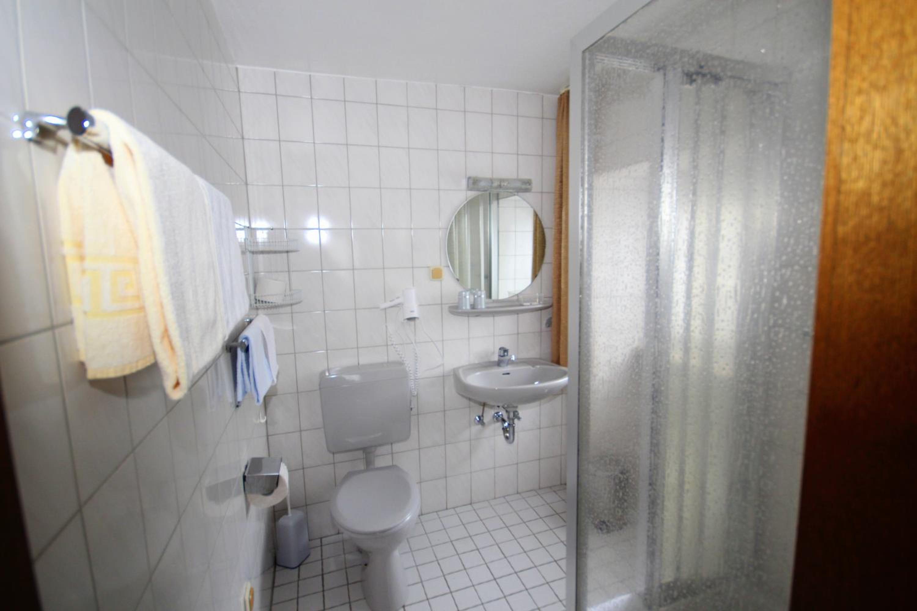 Small Double Room - Photo 2
