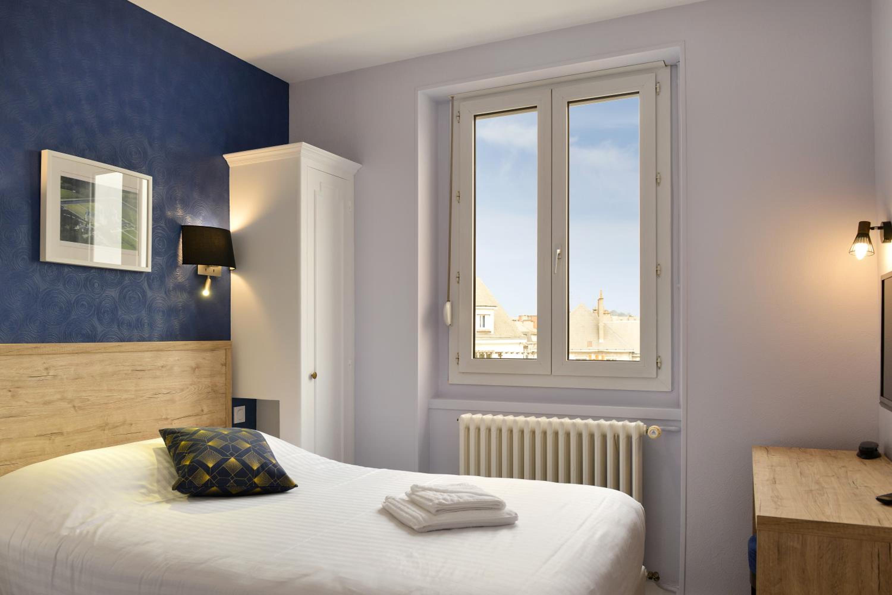 Standard Double Room - Photo 1