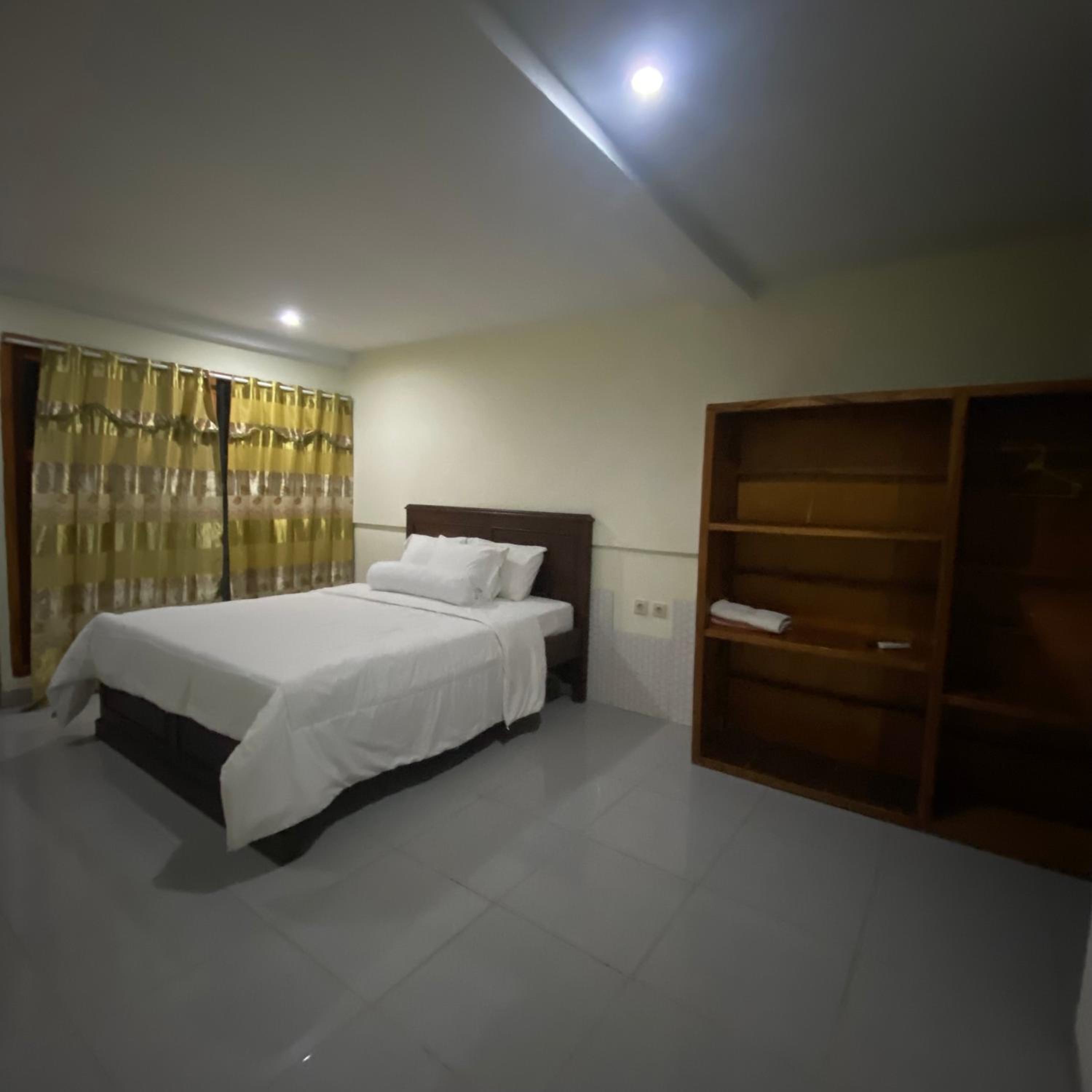 Deluxe Family Room - Photo 10