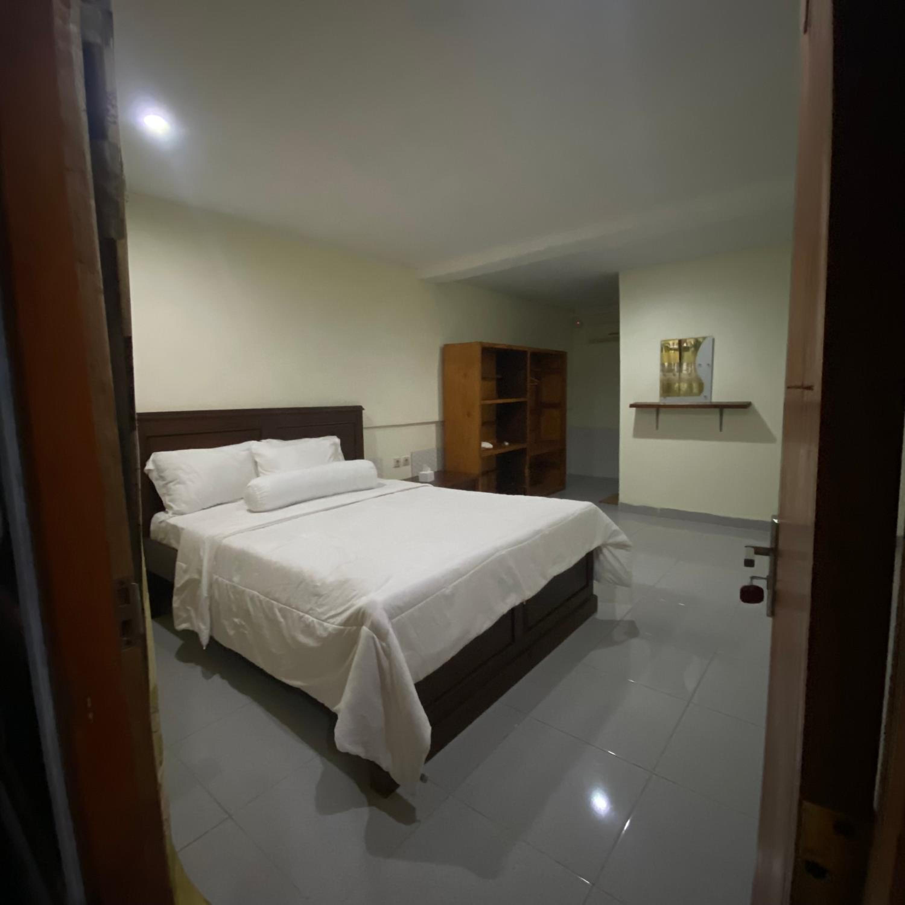 Deluxe Room - Photo 1