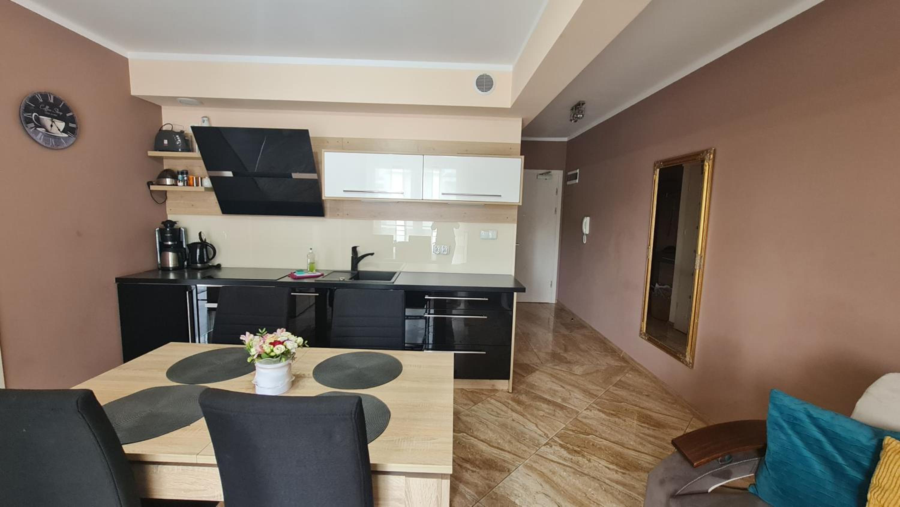 Apartment with Terrace - Photo 69
