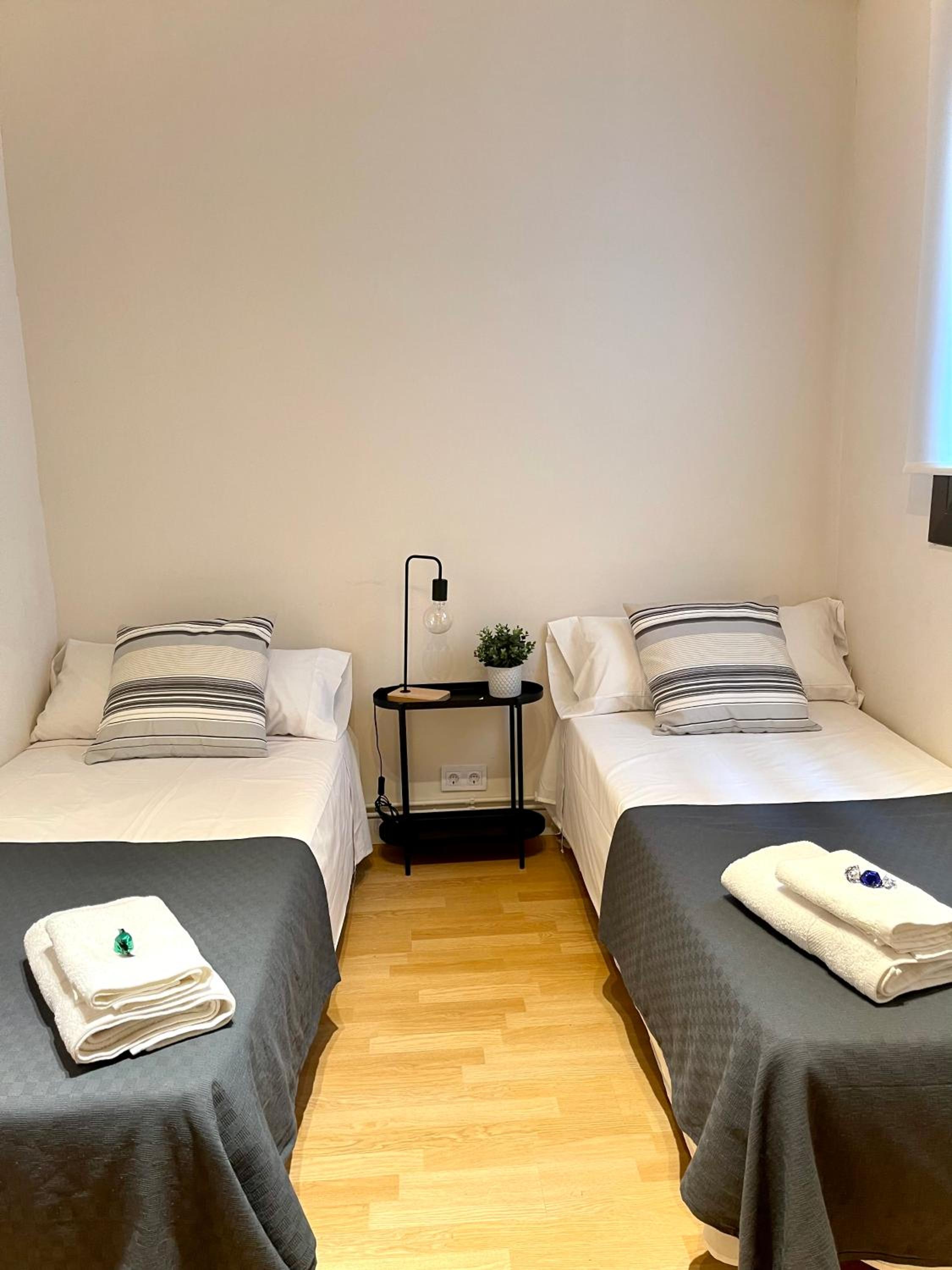 Habitación Doble Estándar con Baño Compartido