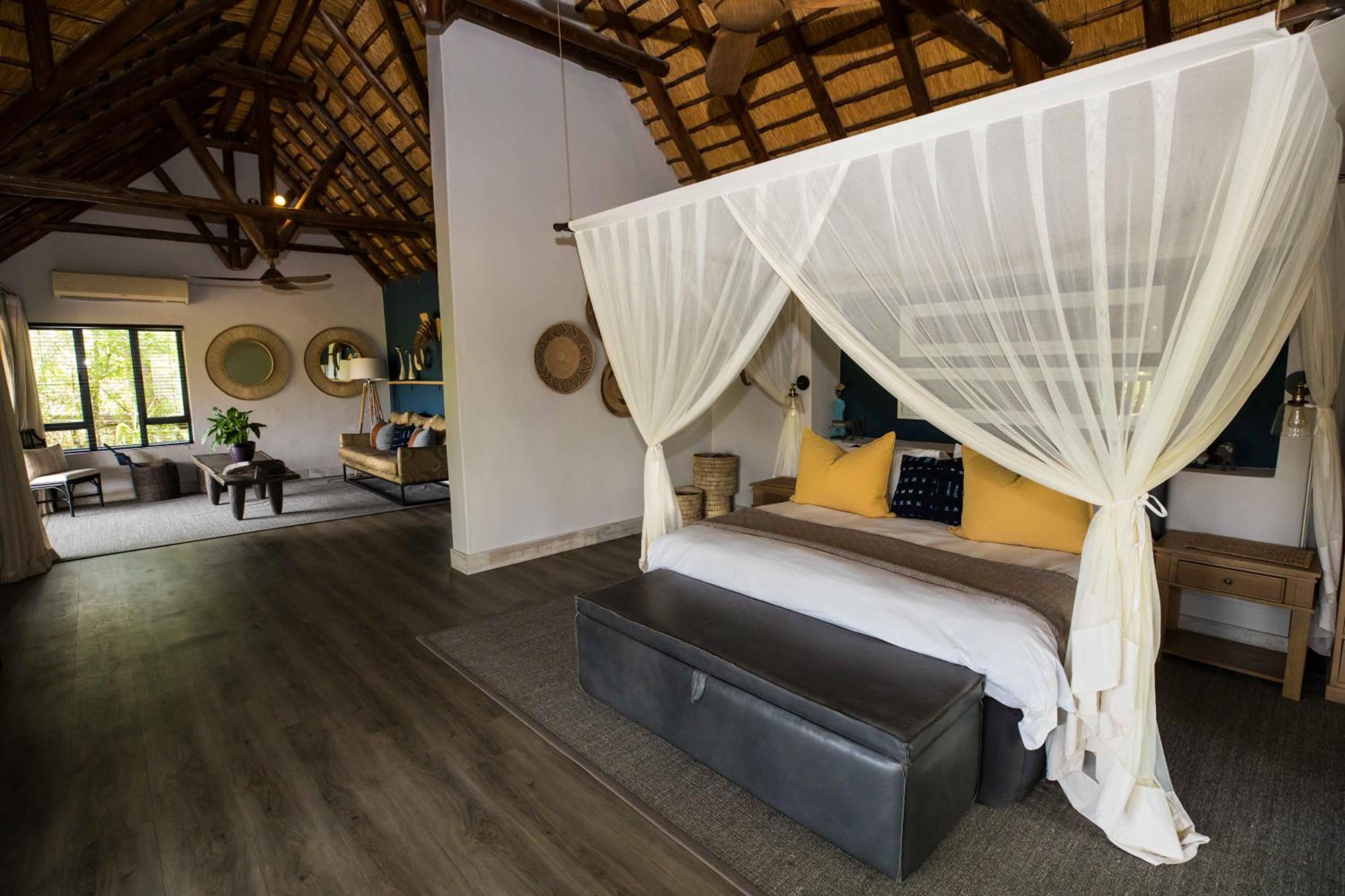 Honeymoon Suite photo 3