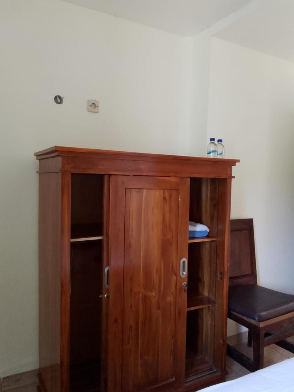 Deluxe Double Room with Side Sea View - Photo 10