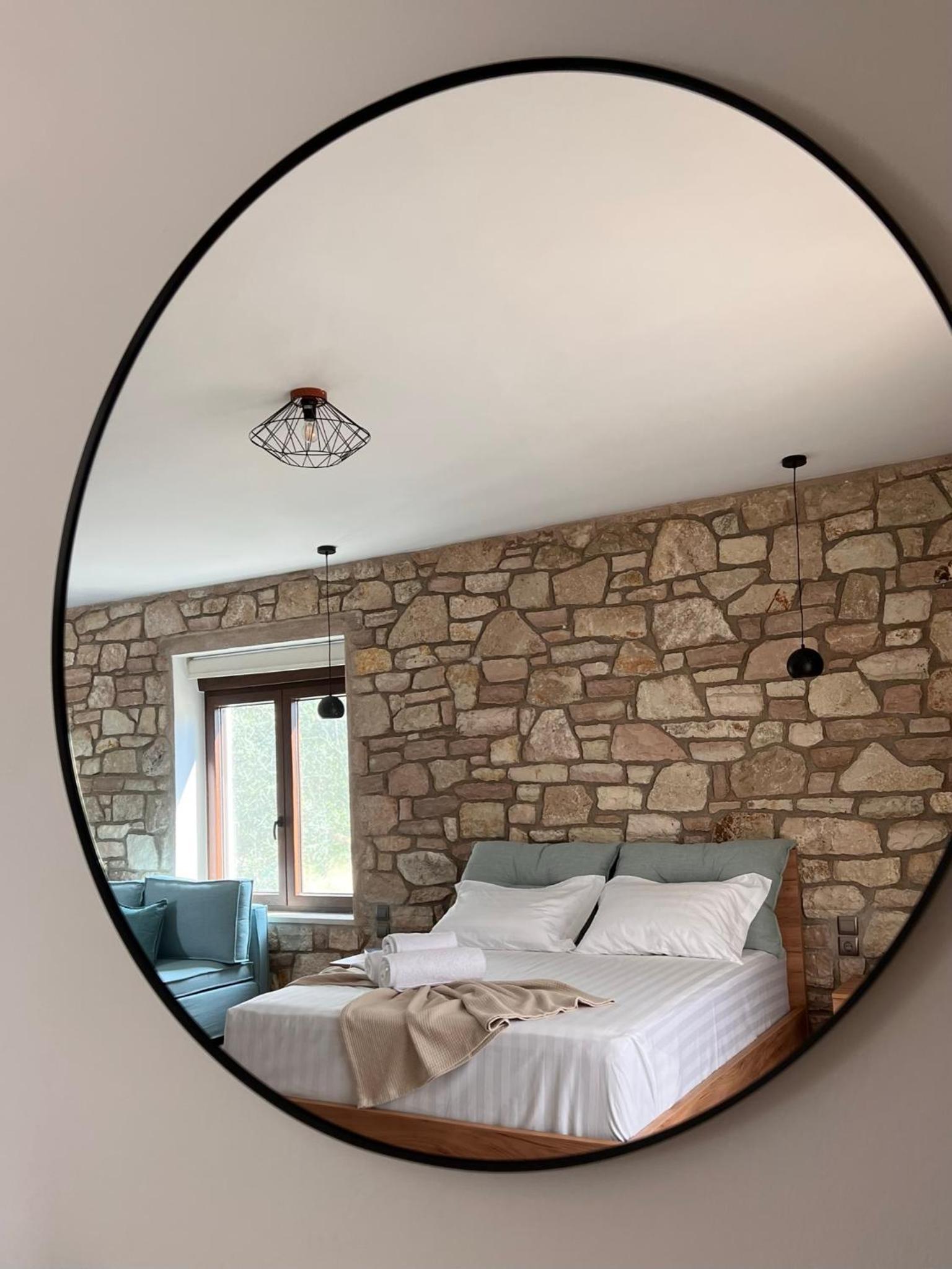Junior Suite with Pool View photo 1