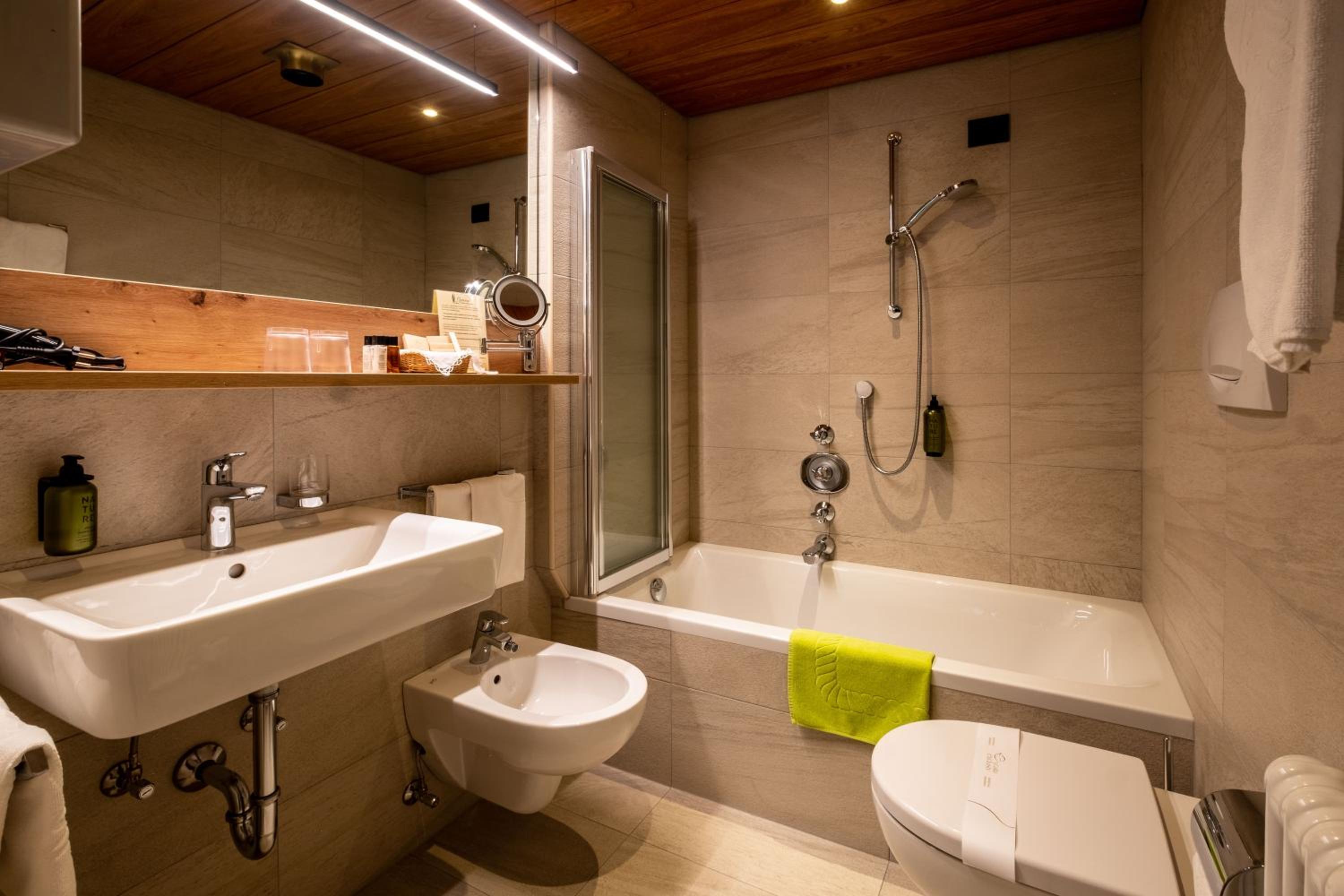 Triple Room with Terrace photo 2