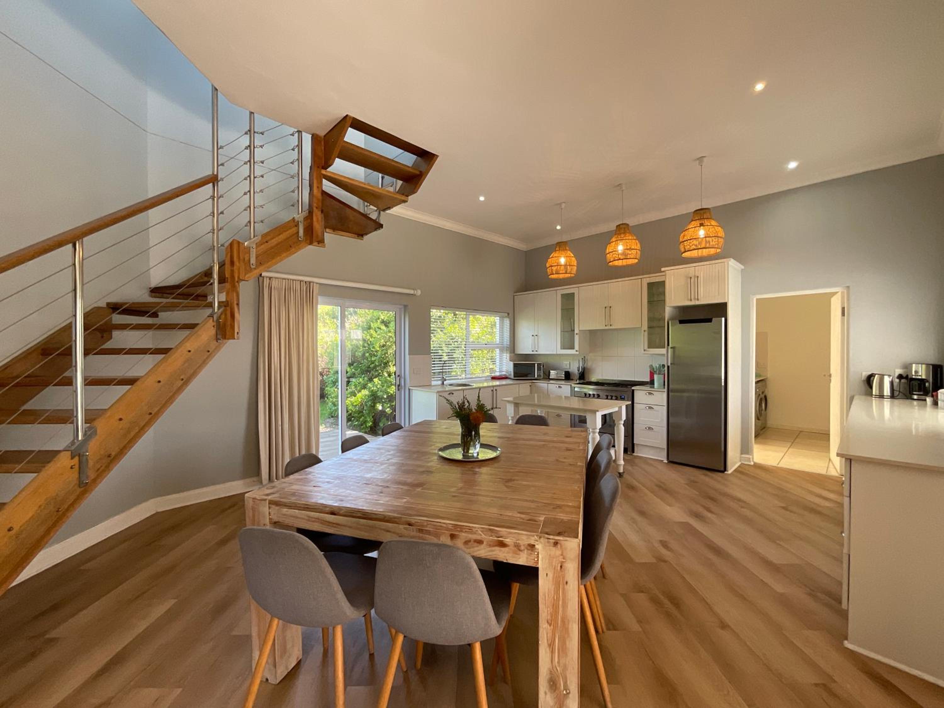 Premier Villa - Photo 2