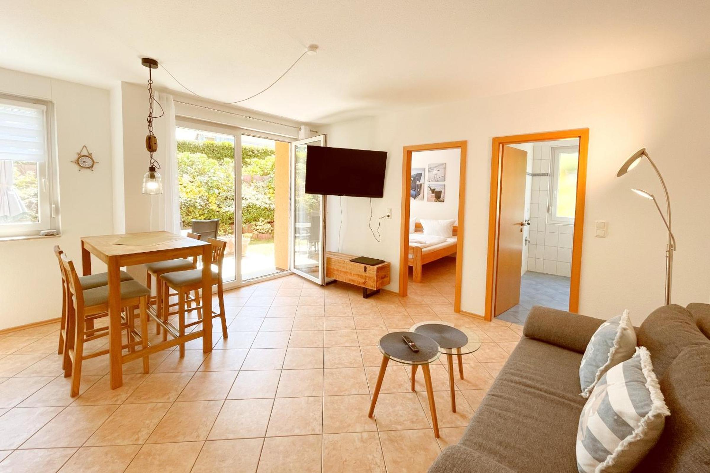 Apartment with Terrace photo 3