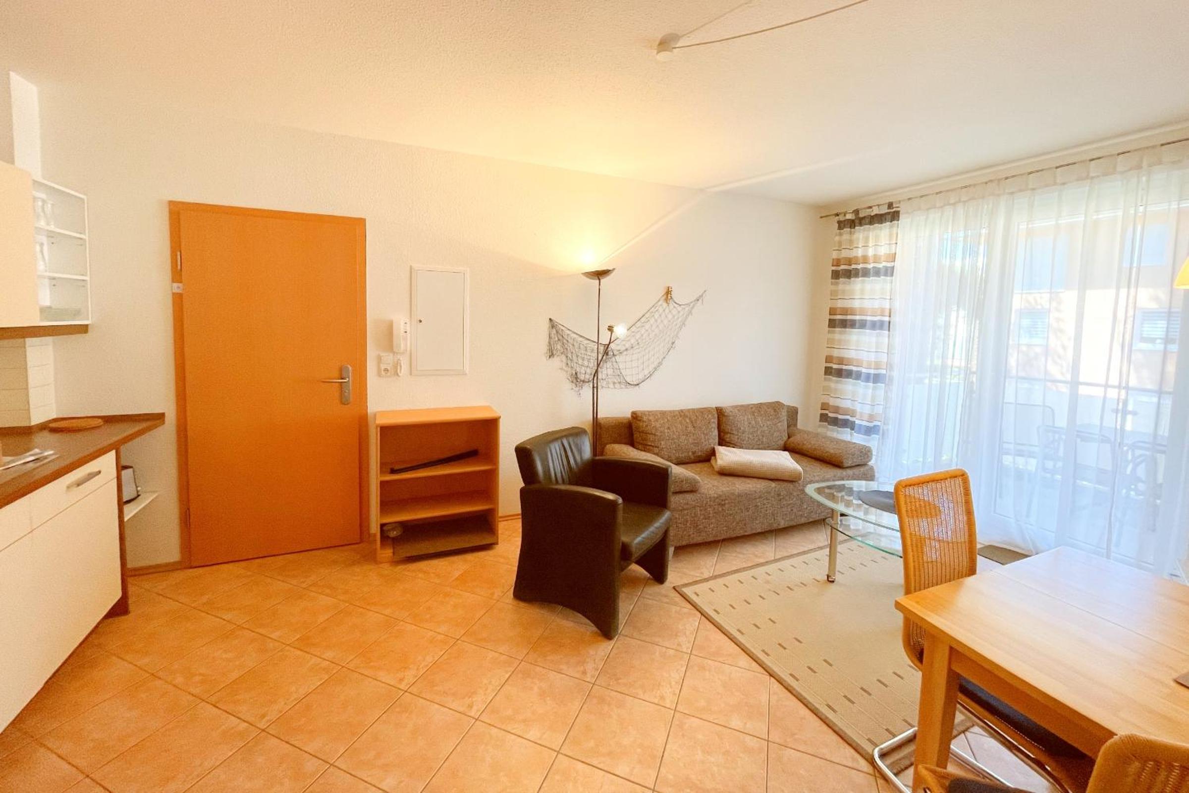 Apartment with Balcony photo 2