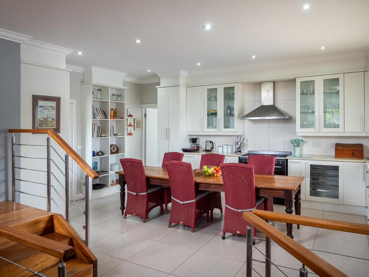 Executive Villa - Photo 2