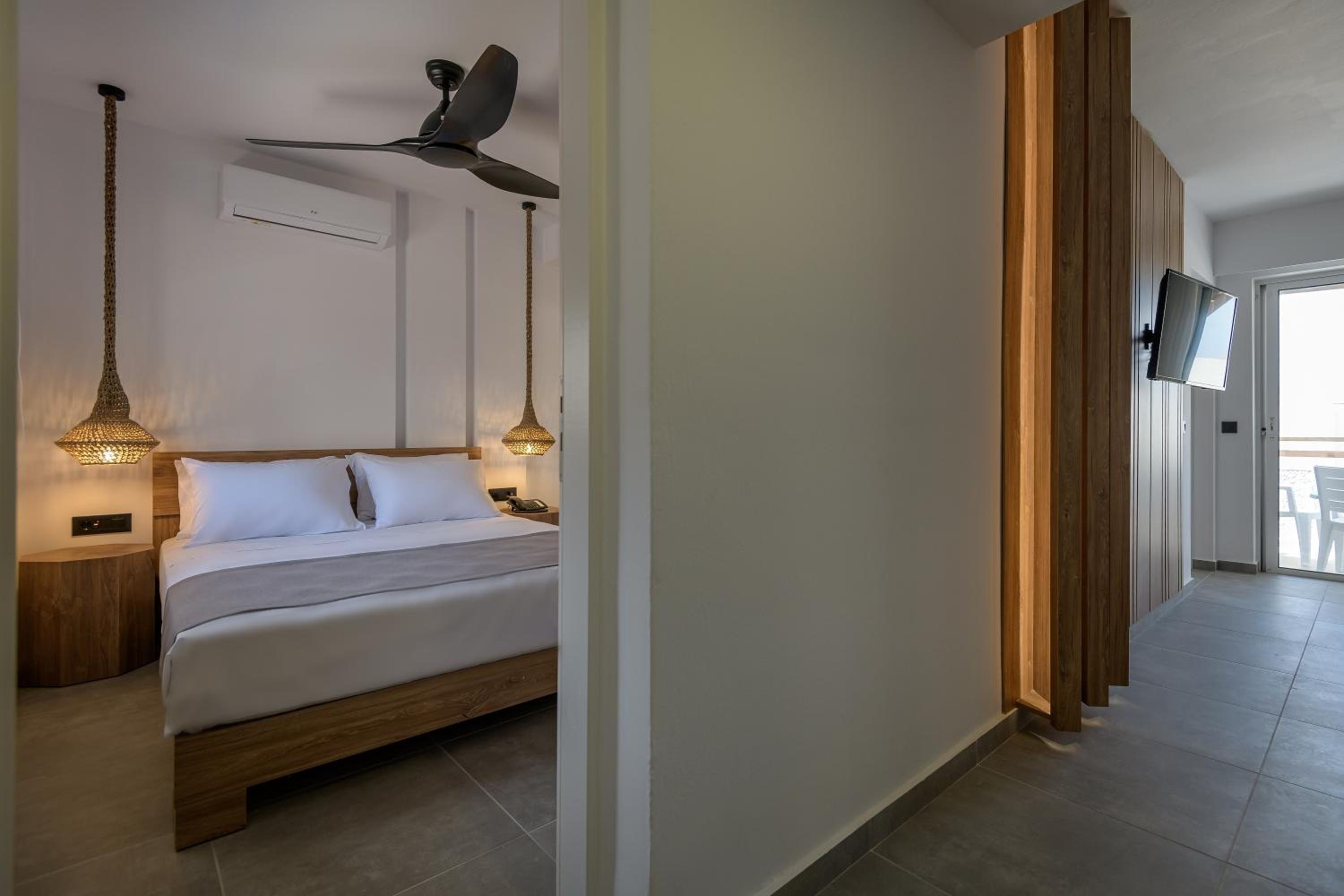 Superior Suite - Photo 2