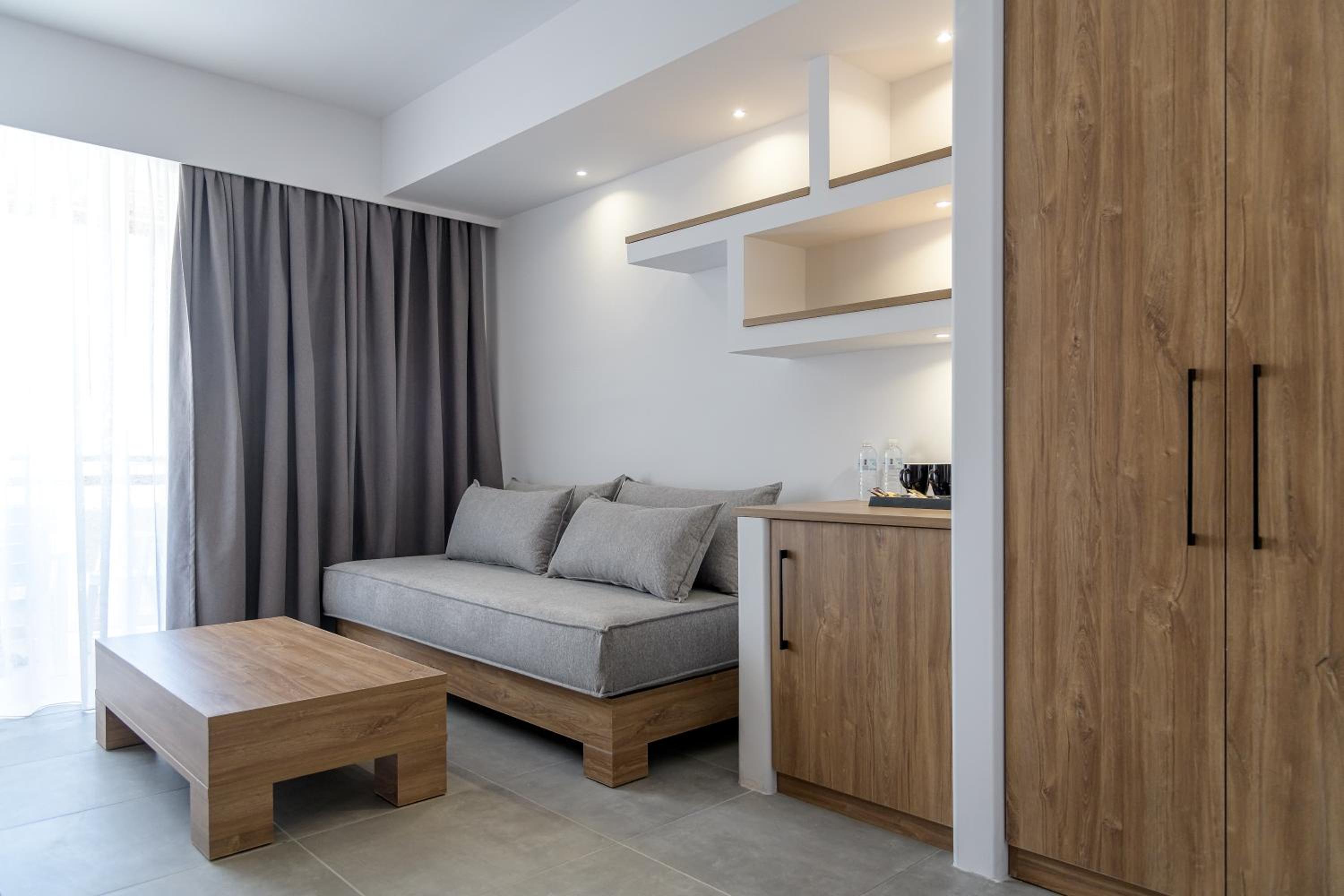 Superior Suite - Photo 4