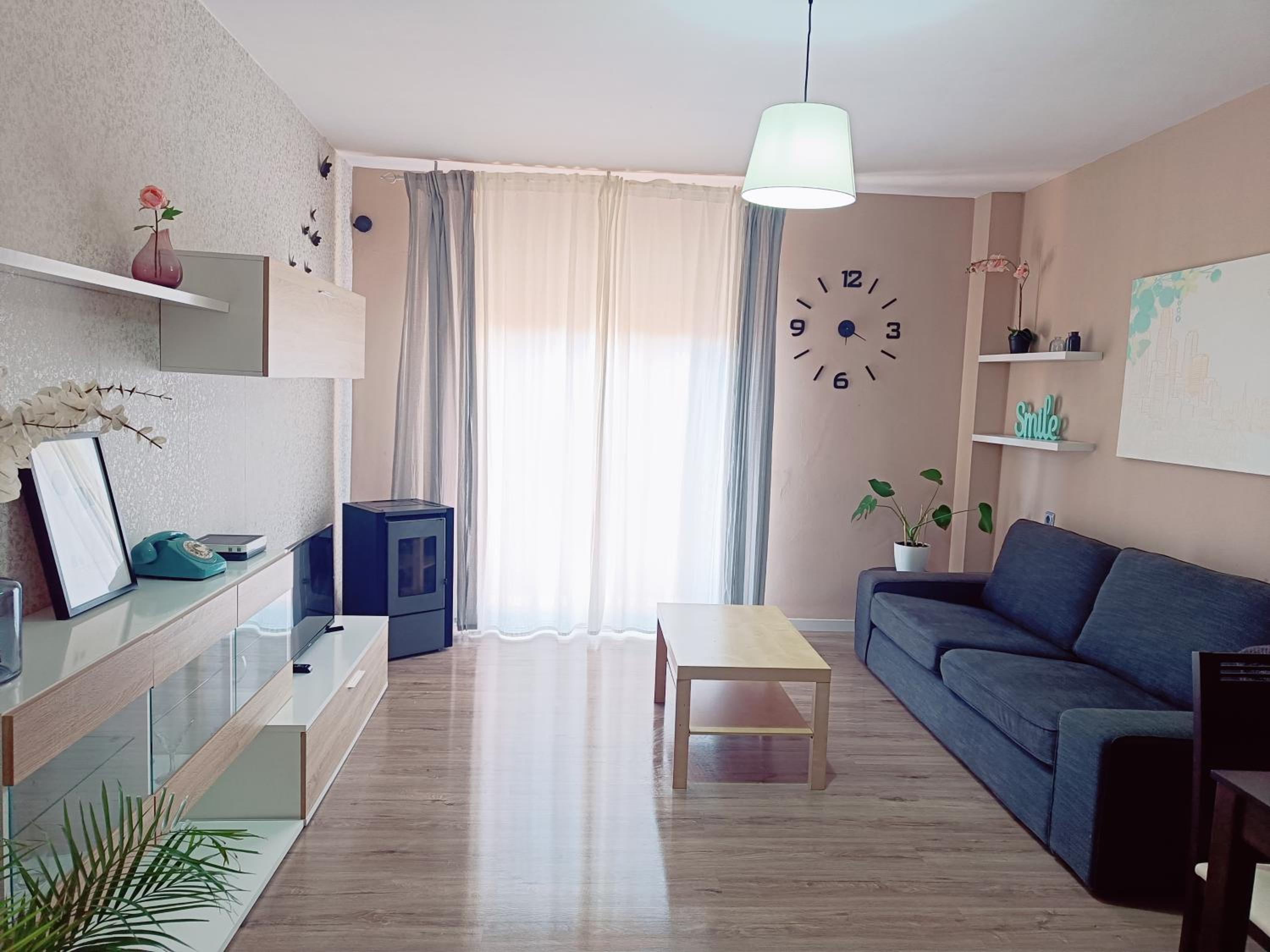 Apartamento con Balcón
