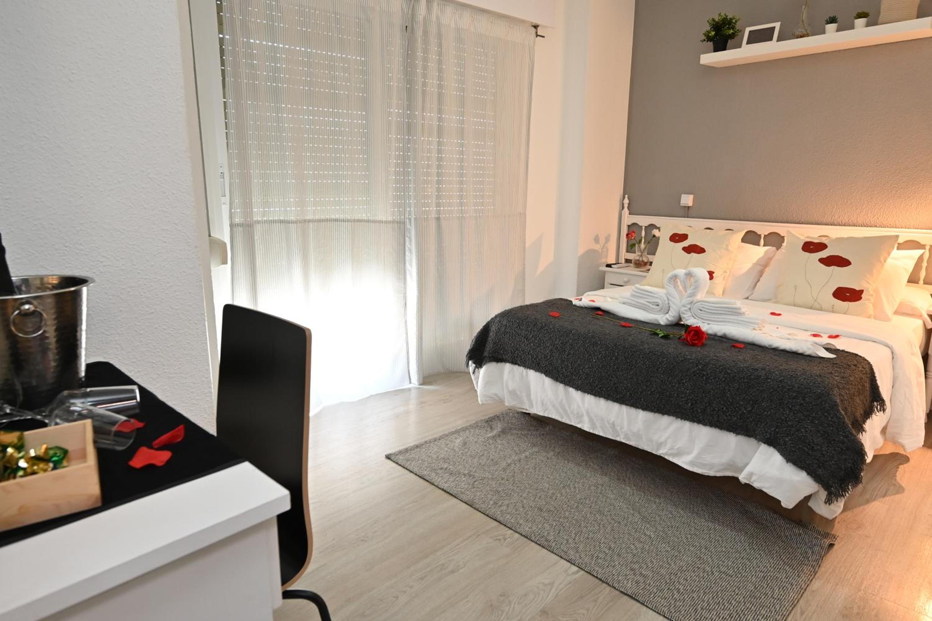 Double Room - Photo 24
