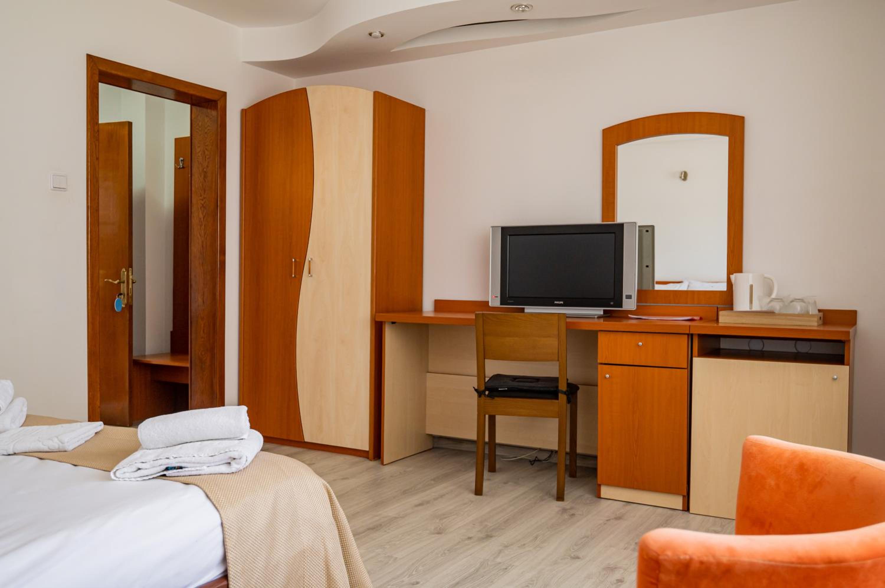 Double Room with Balcony photo 2