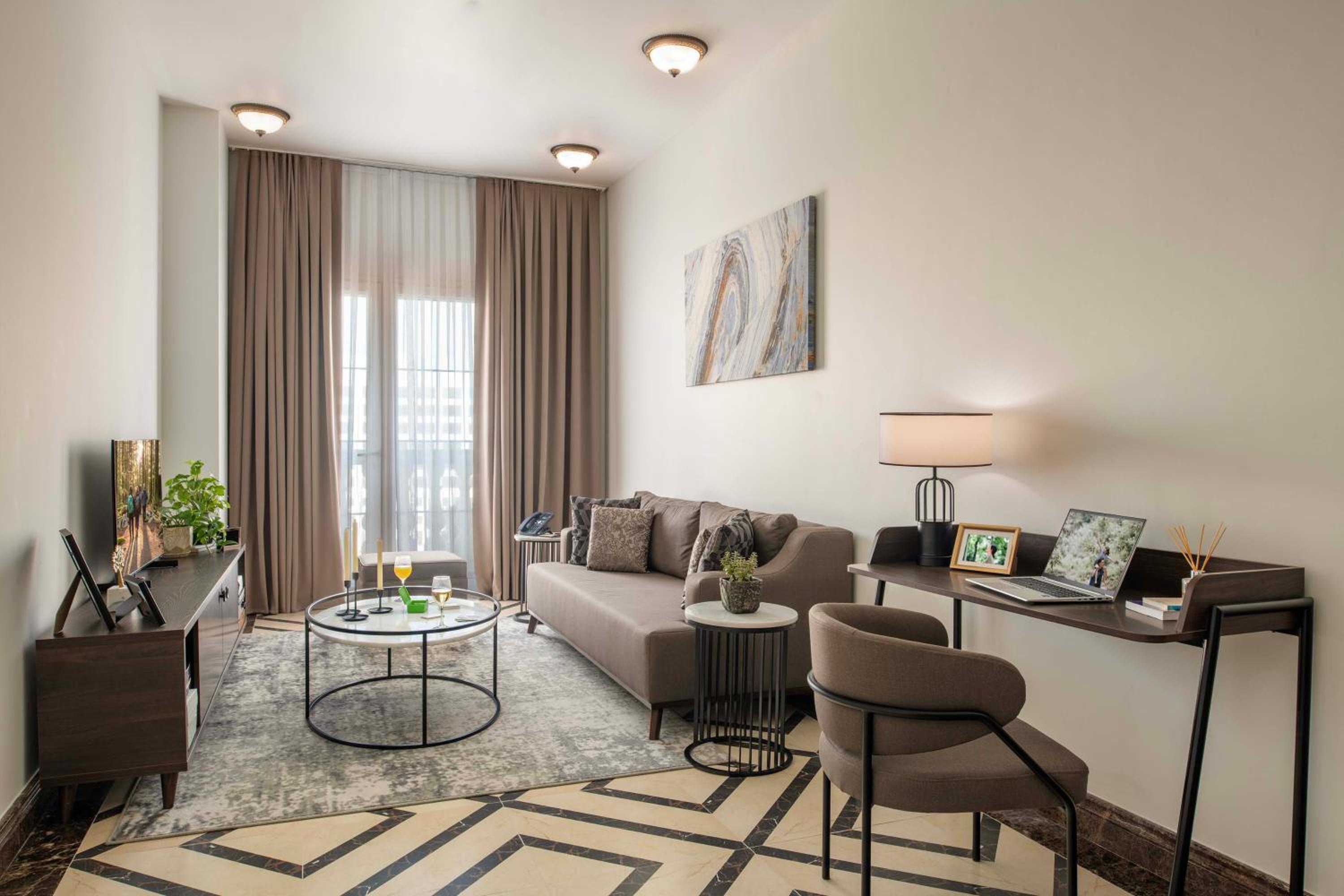 1 Bedroom Executive - Photo 1