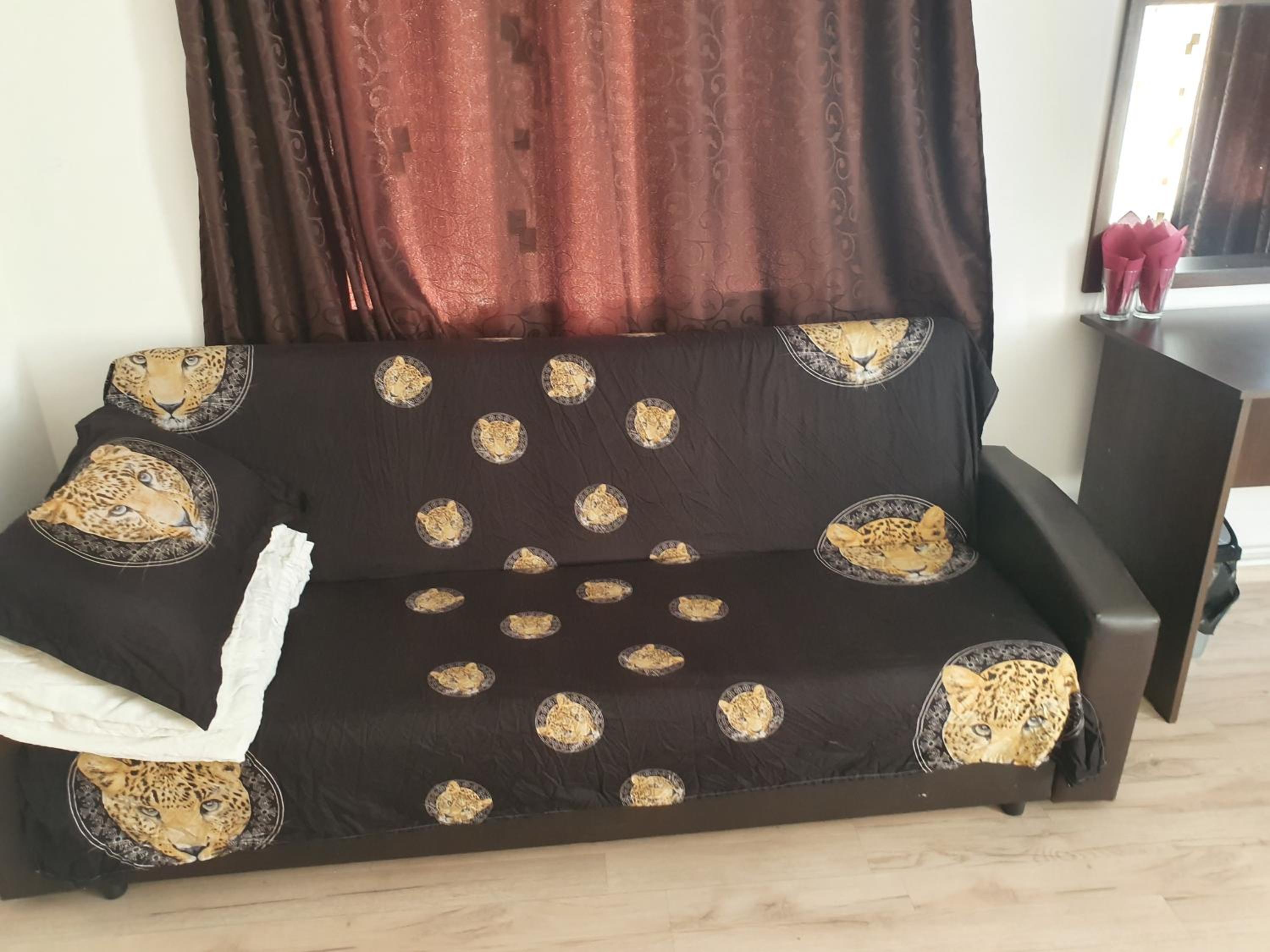 Standard Double Room with Private Bathroom - Photo 3