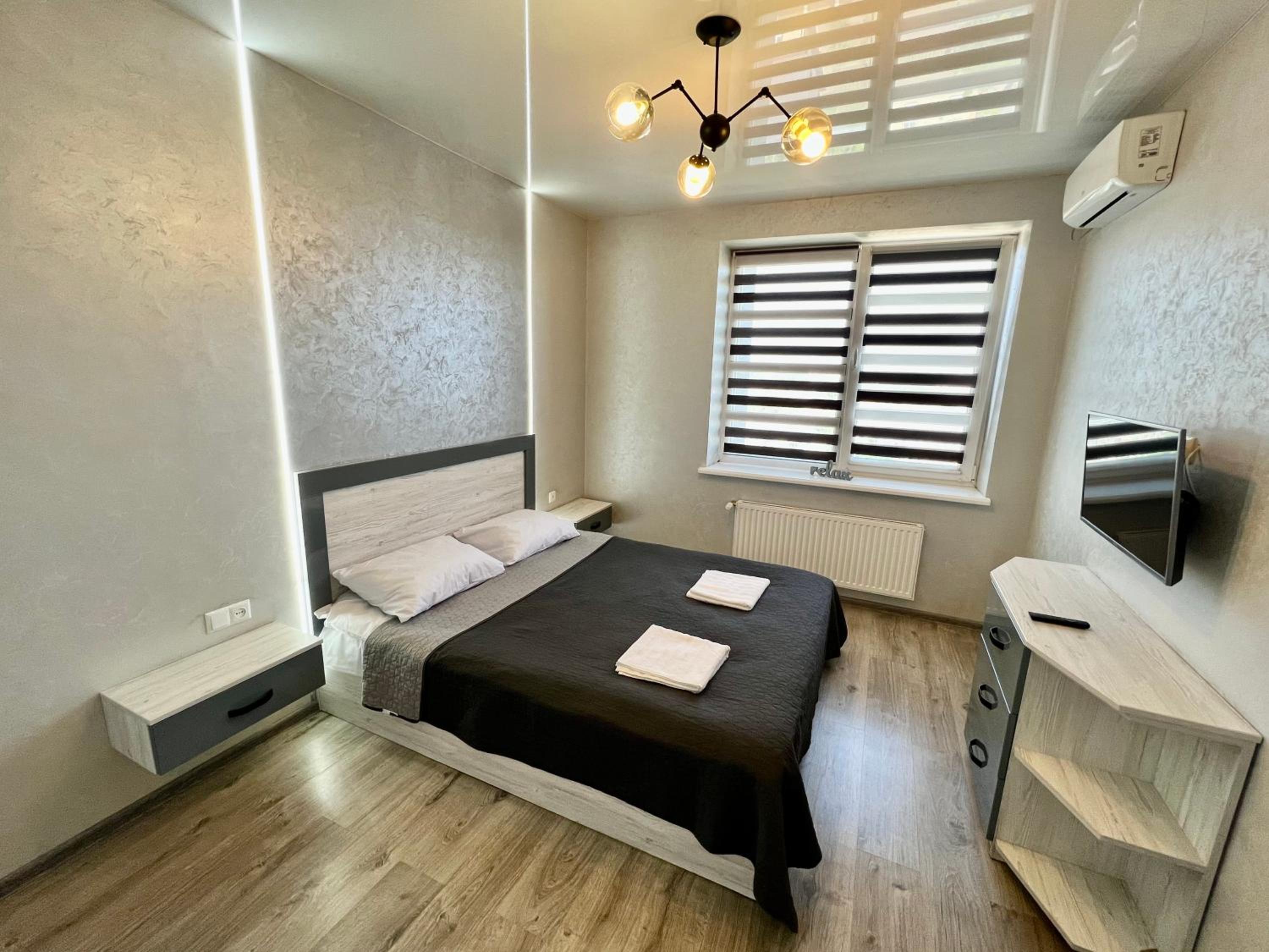One-Bedroom Apartment photo 1