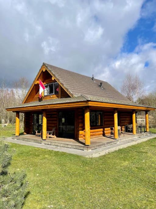 Three-Bedroom Villa photo 2